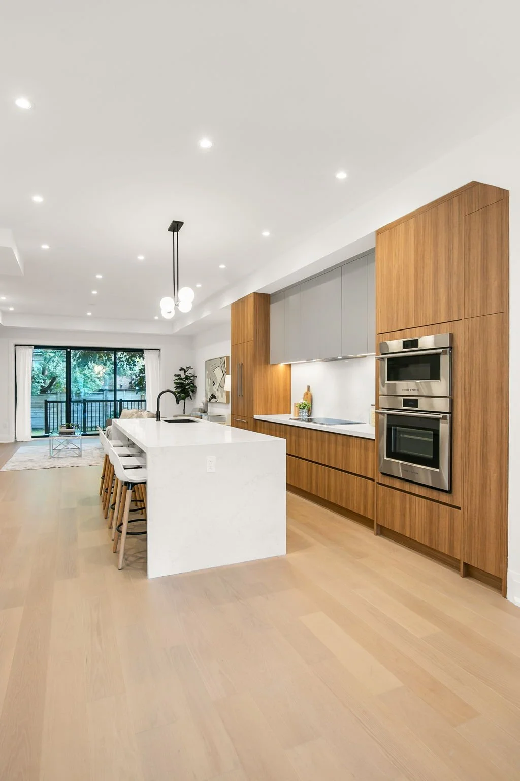 54-web-or-mls-15_019_Kitchen.jpg