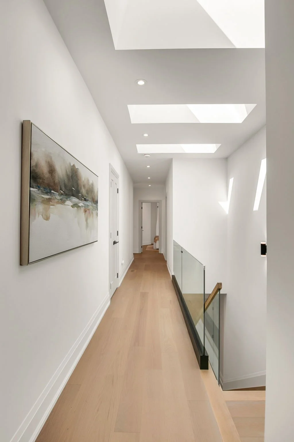 61-web-or-mls-23_011_Upper Hallway.jpg