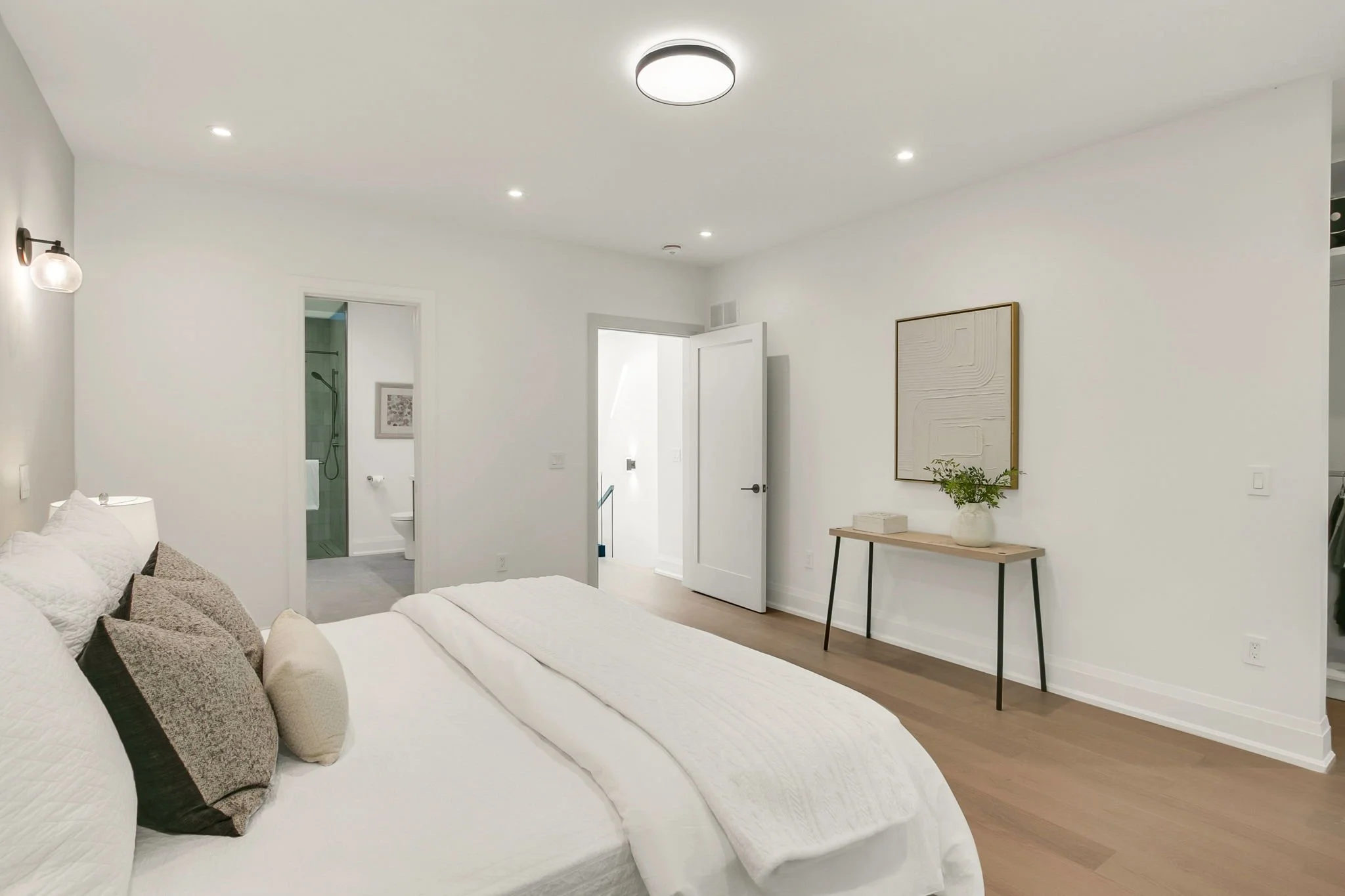 65-web-or-mls-26_007_Primary Bedroom.jpg