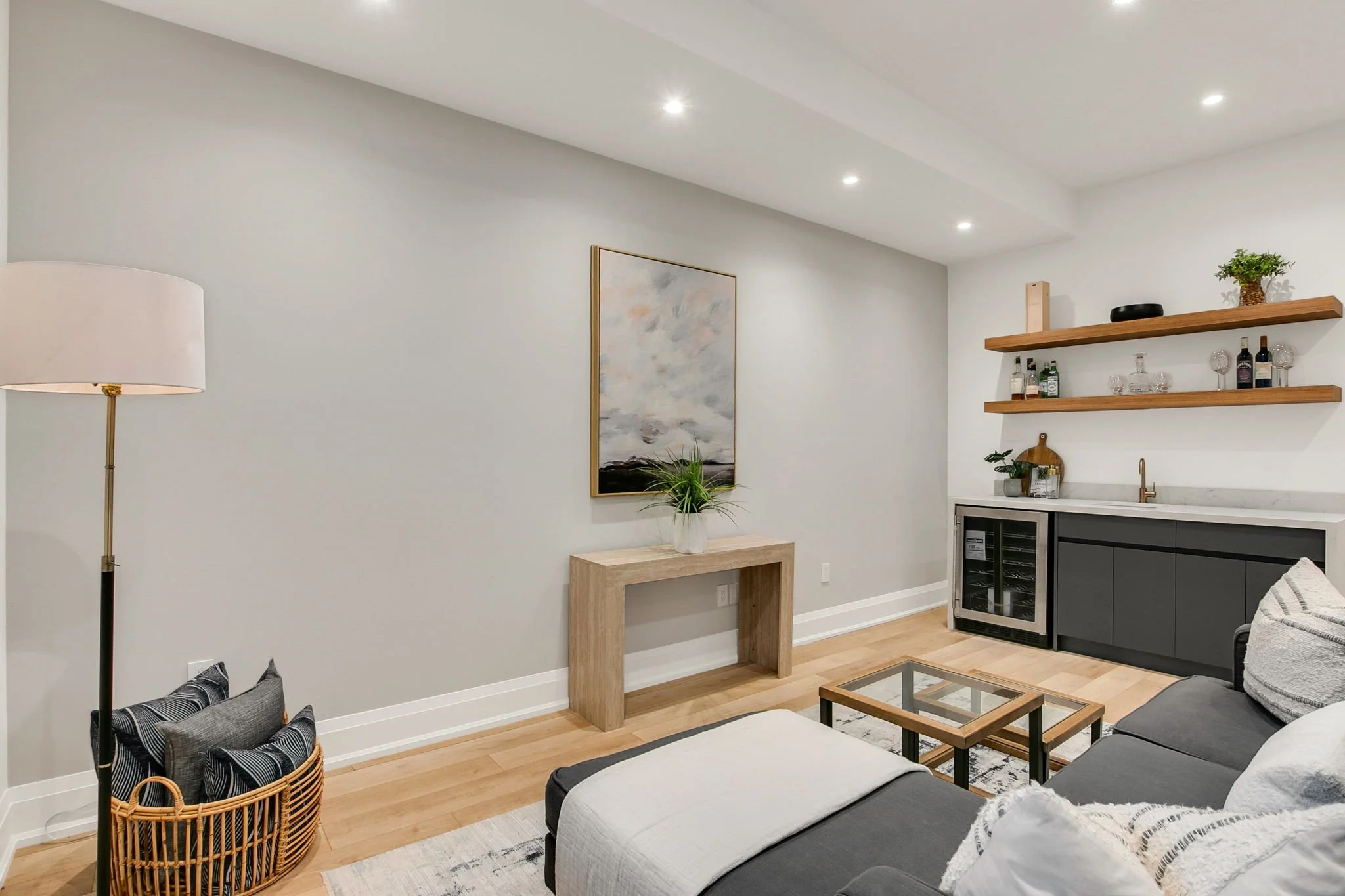 89-web-or-mls-60_006_Lower Level.jpg