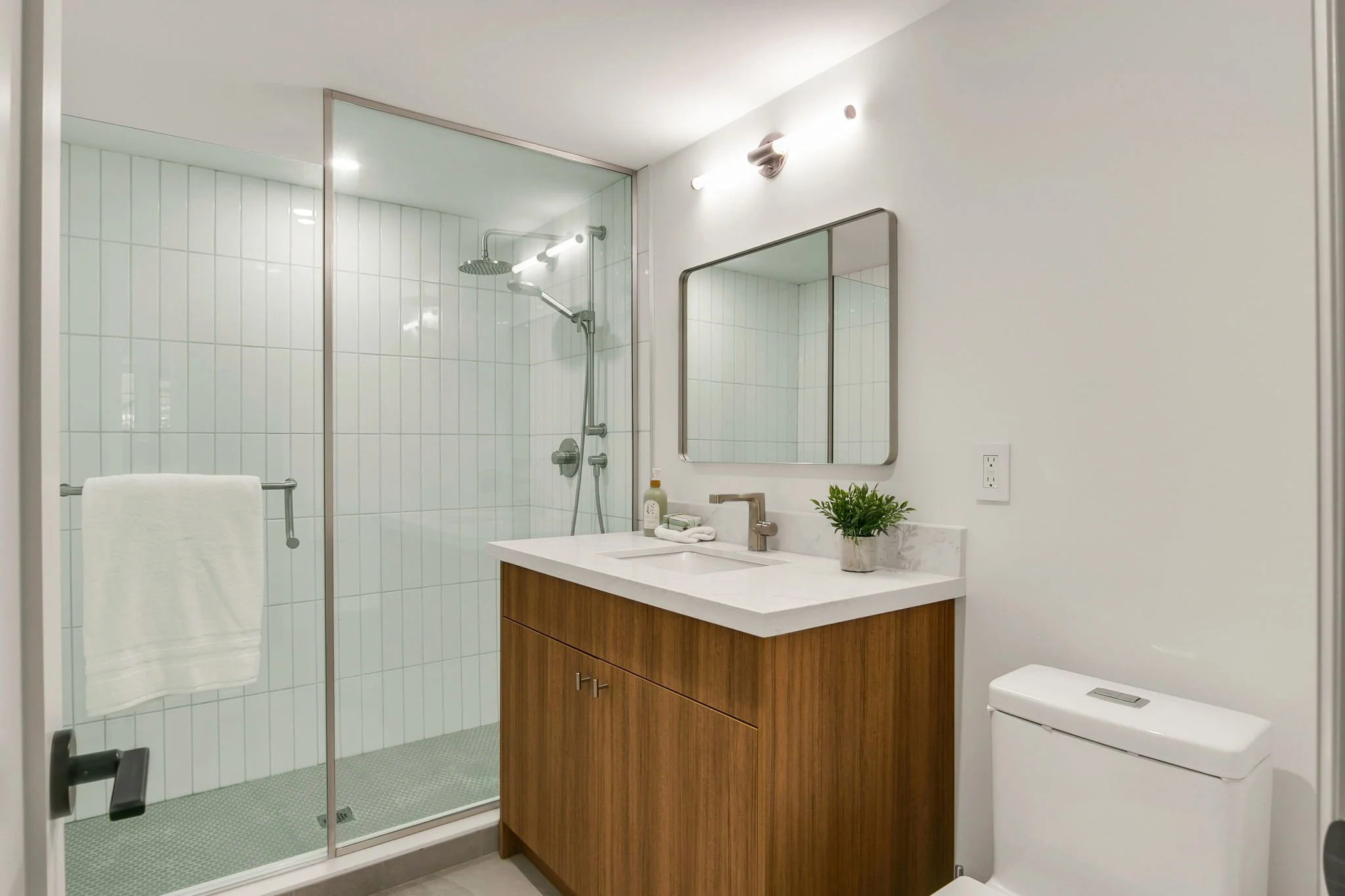 94-web-or-mls-60_017_Lower Level.jpg