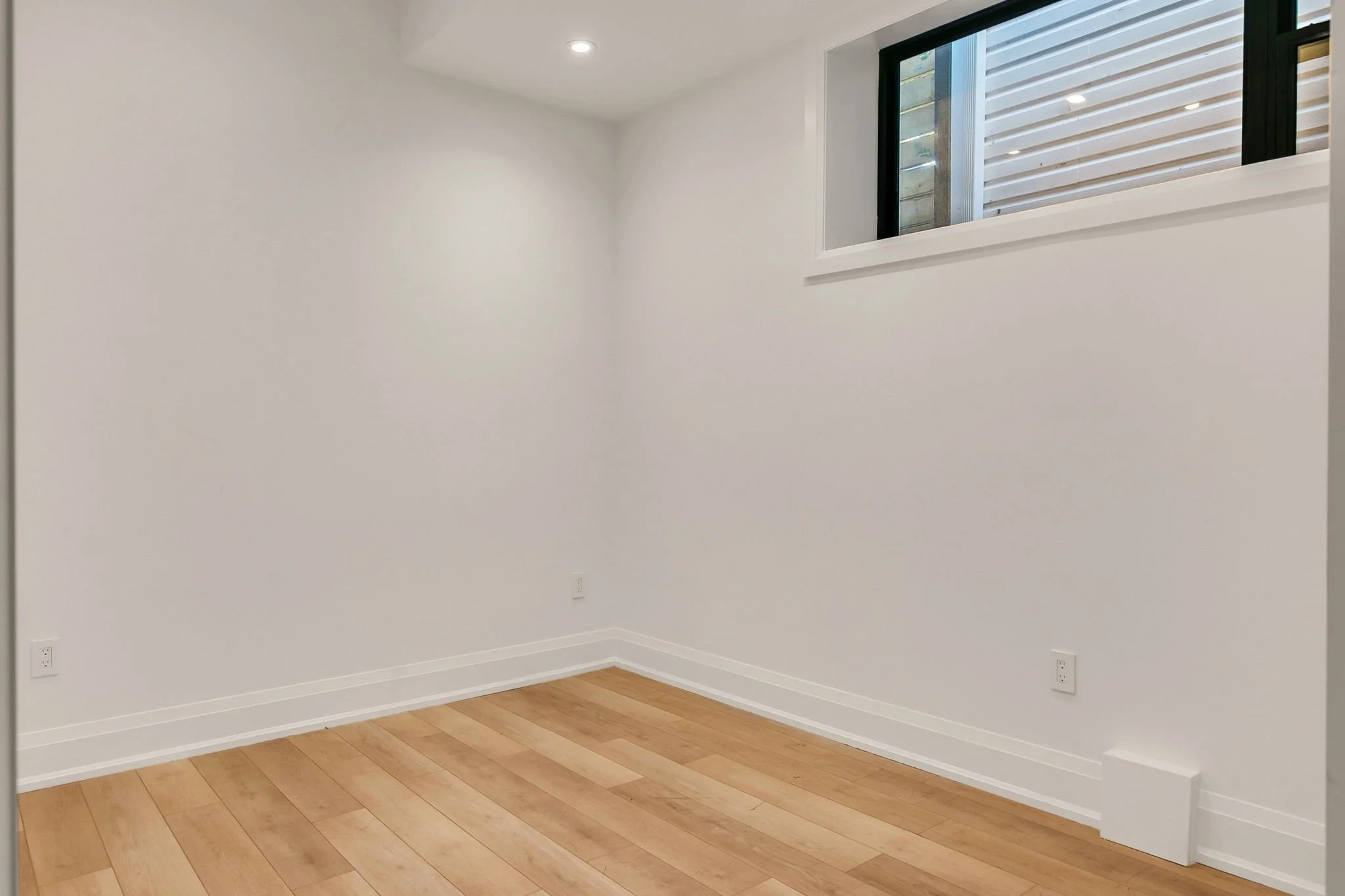 95-web-or-mls-60_018_Lower Level.jpg
