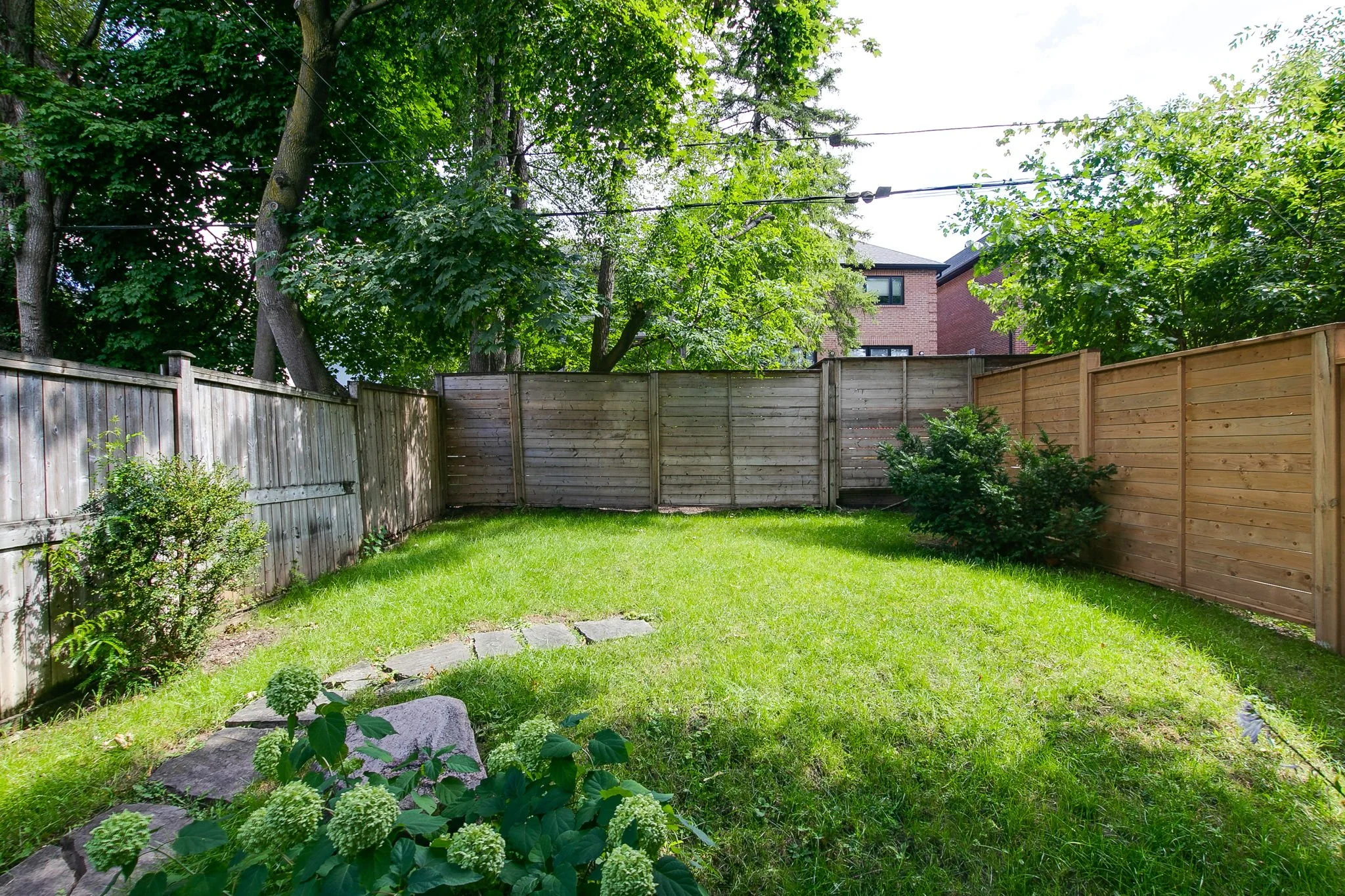 108-web-or-mls-74_007_Backyard.jpg
