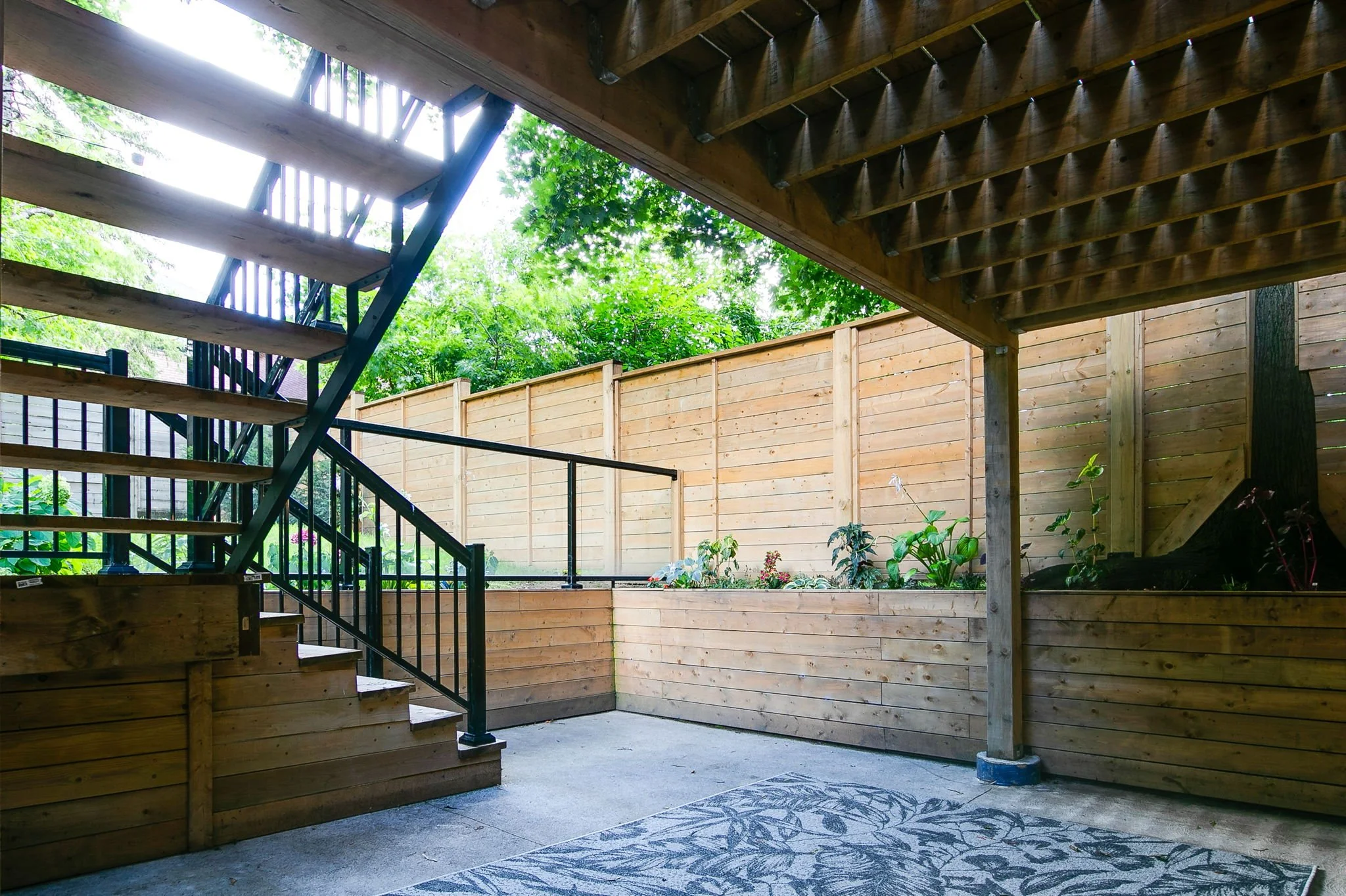111-web-or-mls-74_010_Backyard.jpg