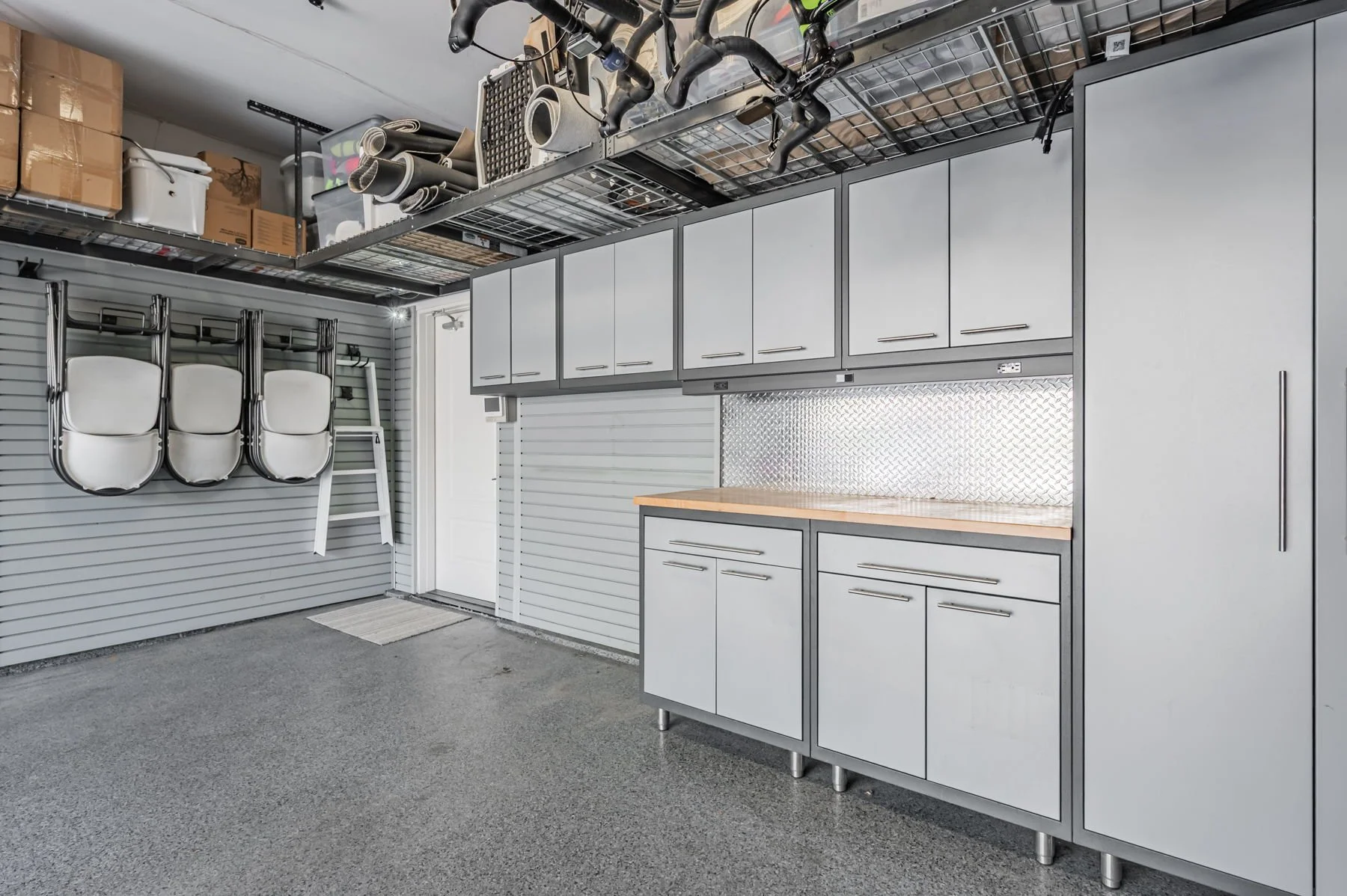 172-web-or-mls-179 Hillhurst Blvd-6.jpg
