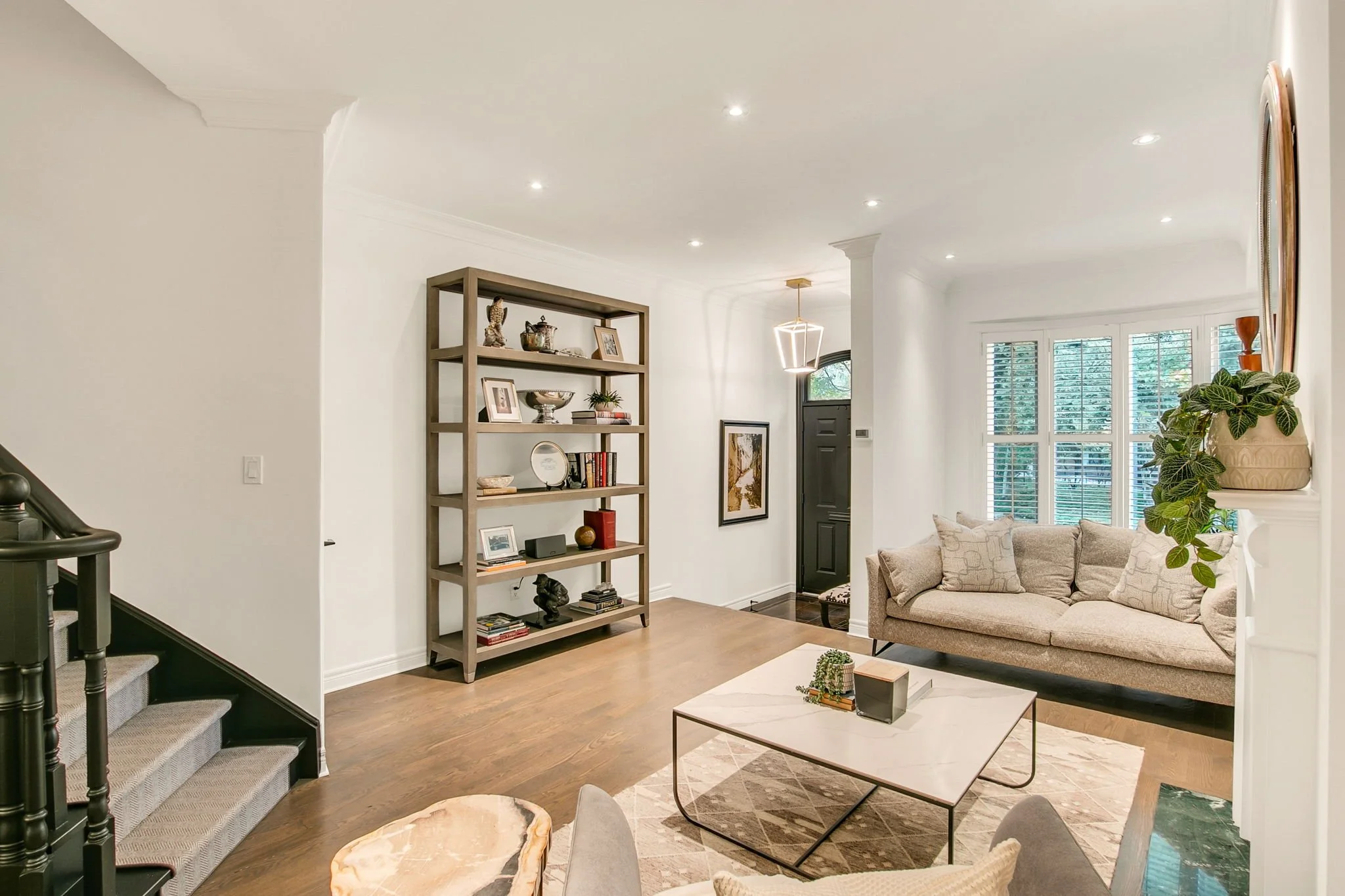 12-web-or-mls-8_006_Living Room.jpg