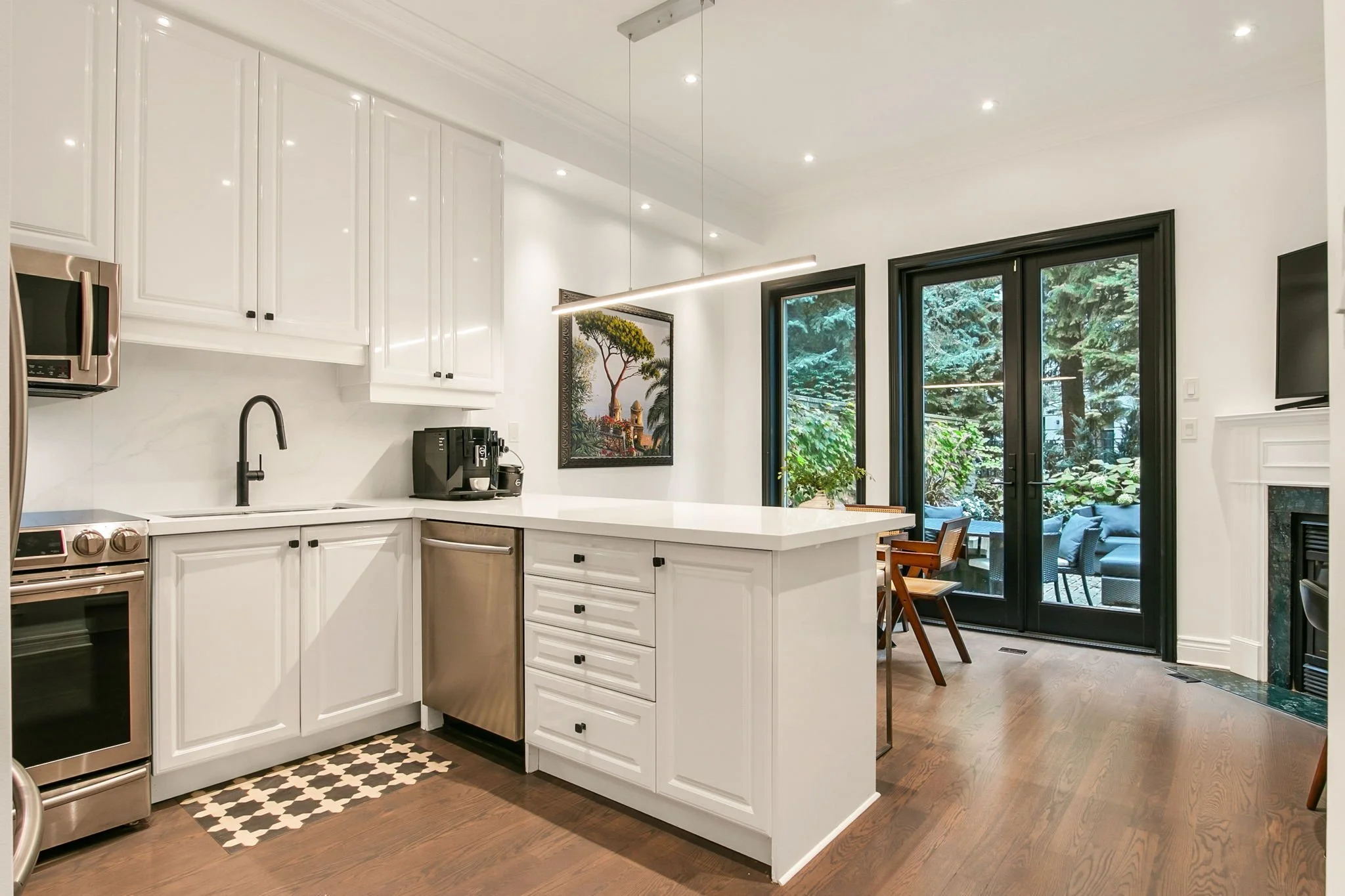 23-web-or-mls-15_002_Kitchen.jpg