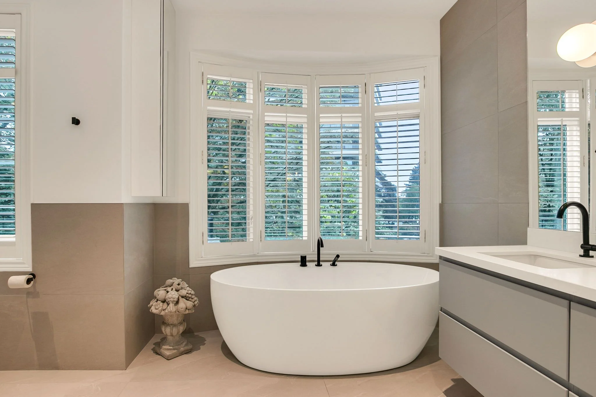 48-web-or-mls-27_006_Master Ensuite.jpg