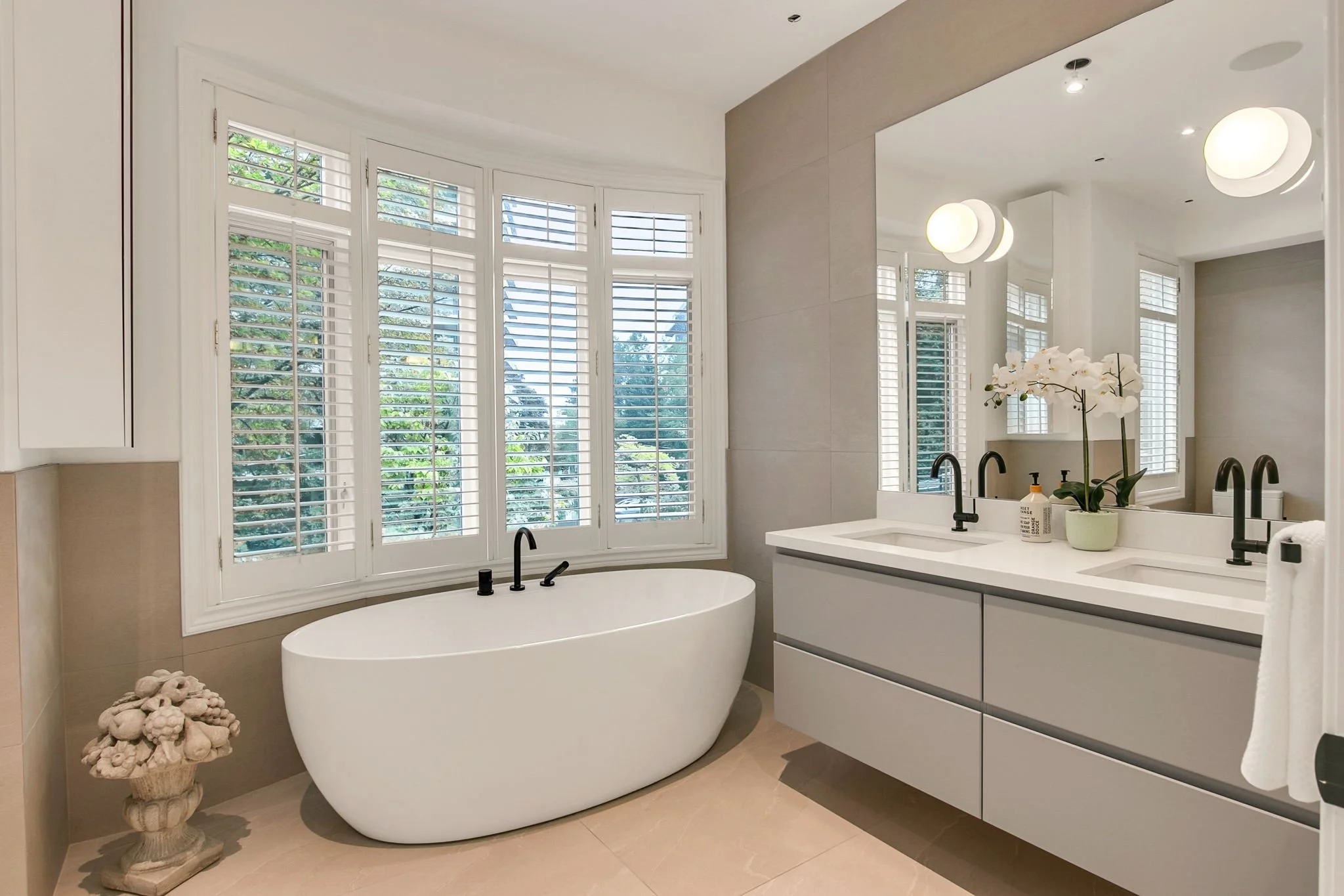 49-web-or-mls-27_001_Master Ensuite.jpg