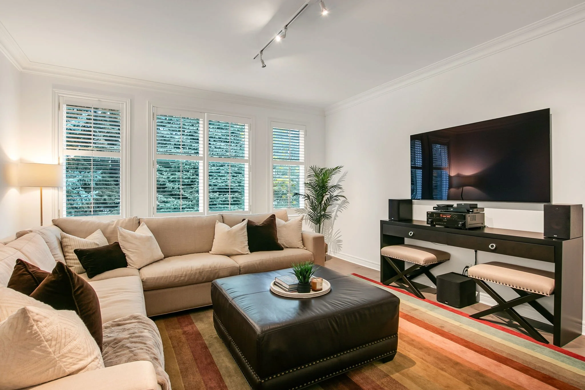 60-web-or-mls-31_002_Third Bedroom.jpg