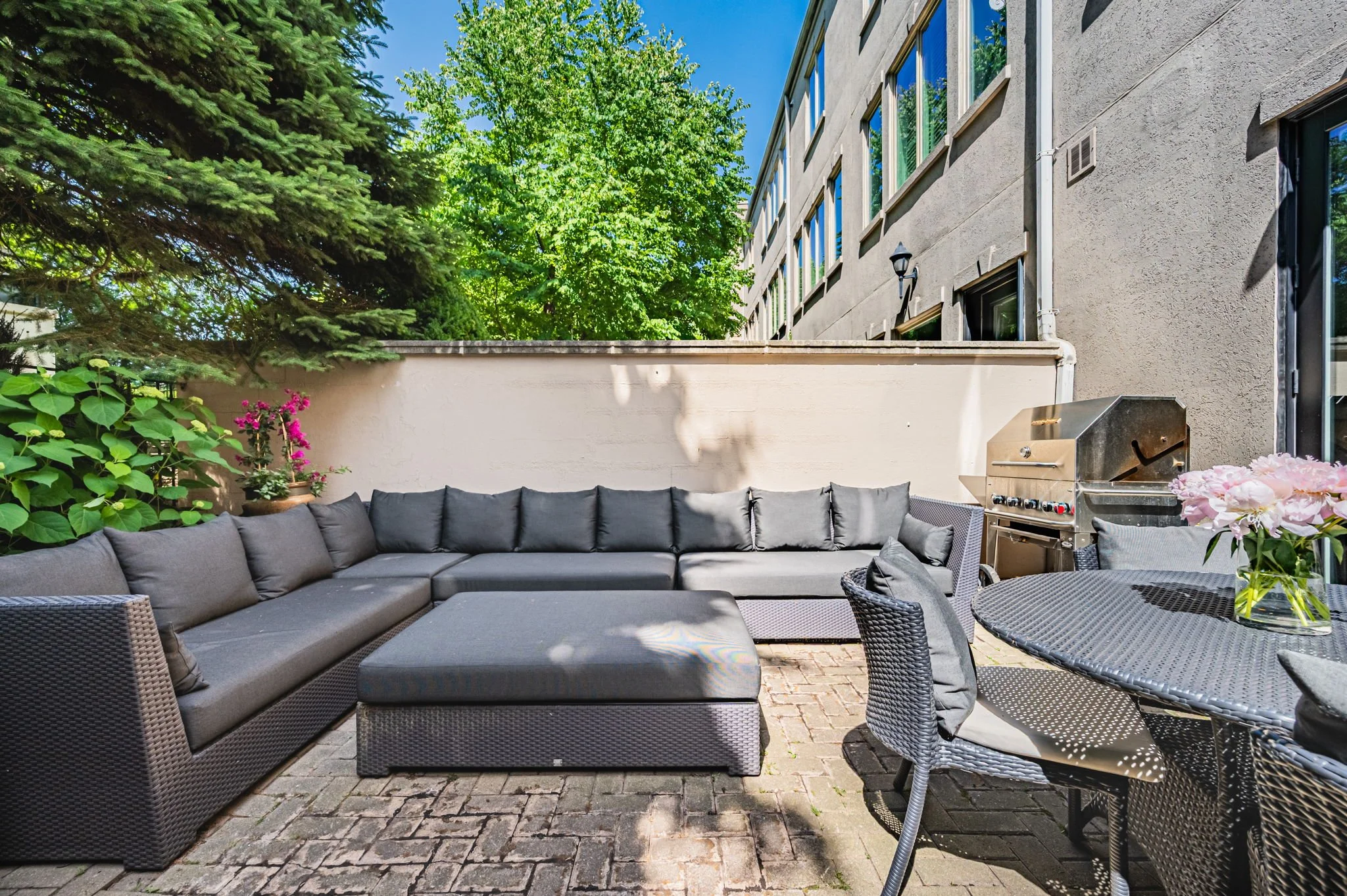 77-web-or-mls-108 Pleasant Blvd-13.jpg
