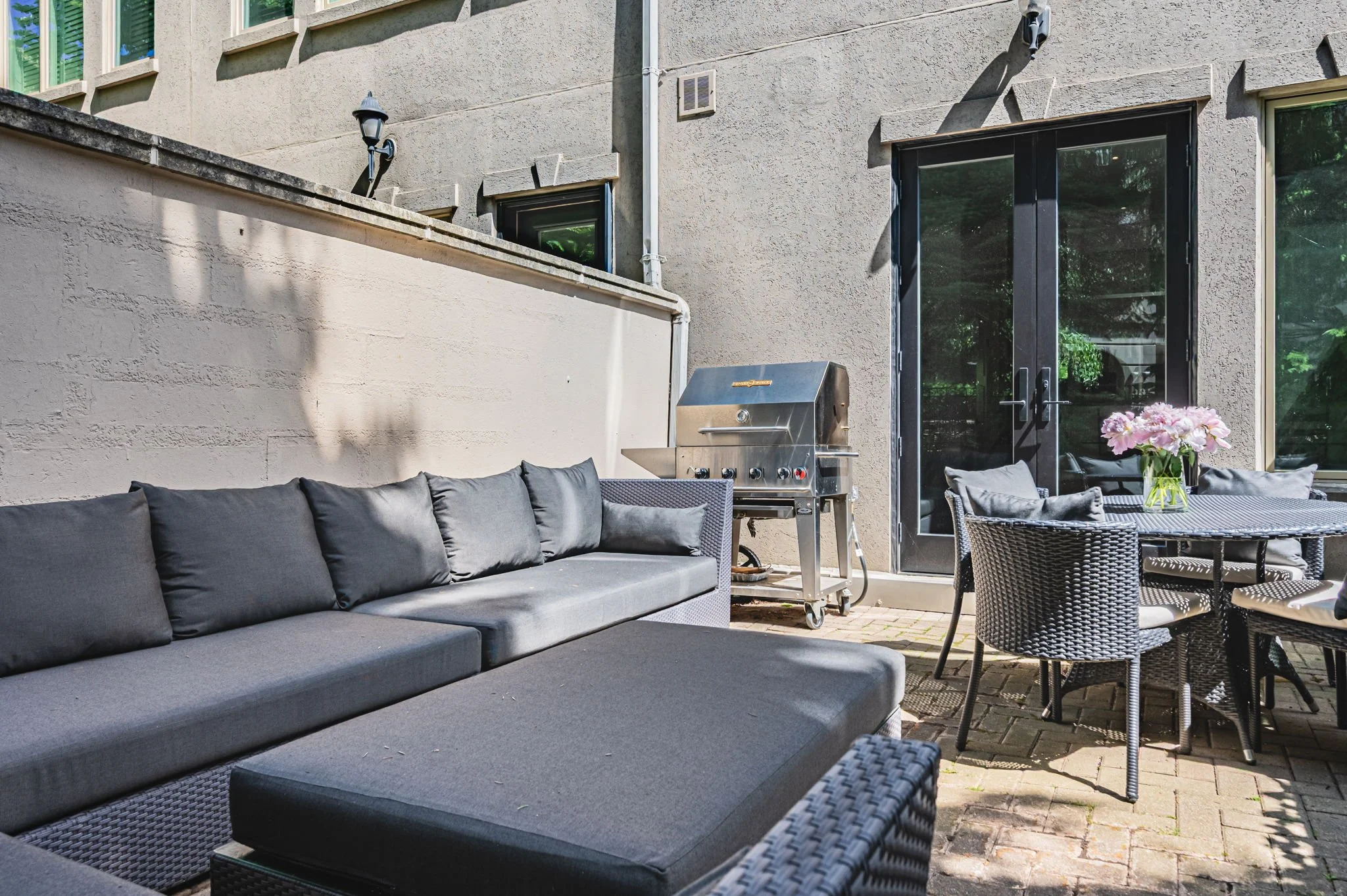 85-web-or-mls-108 Pleasant Blvd-16.jpg