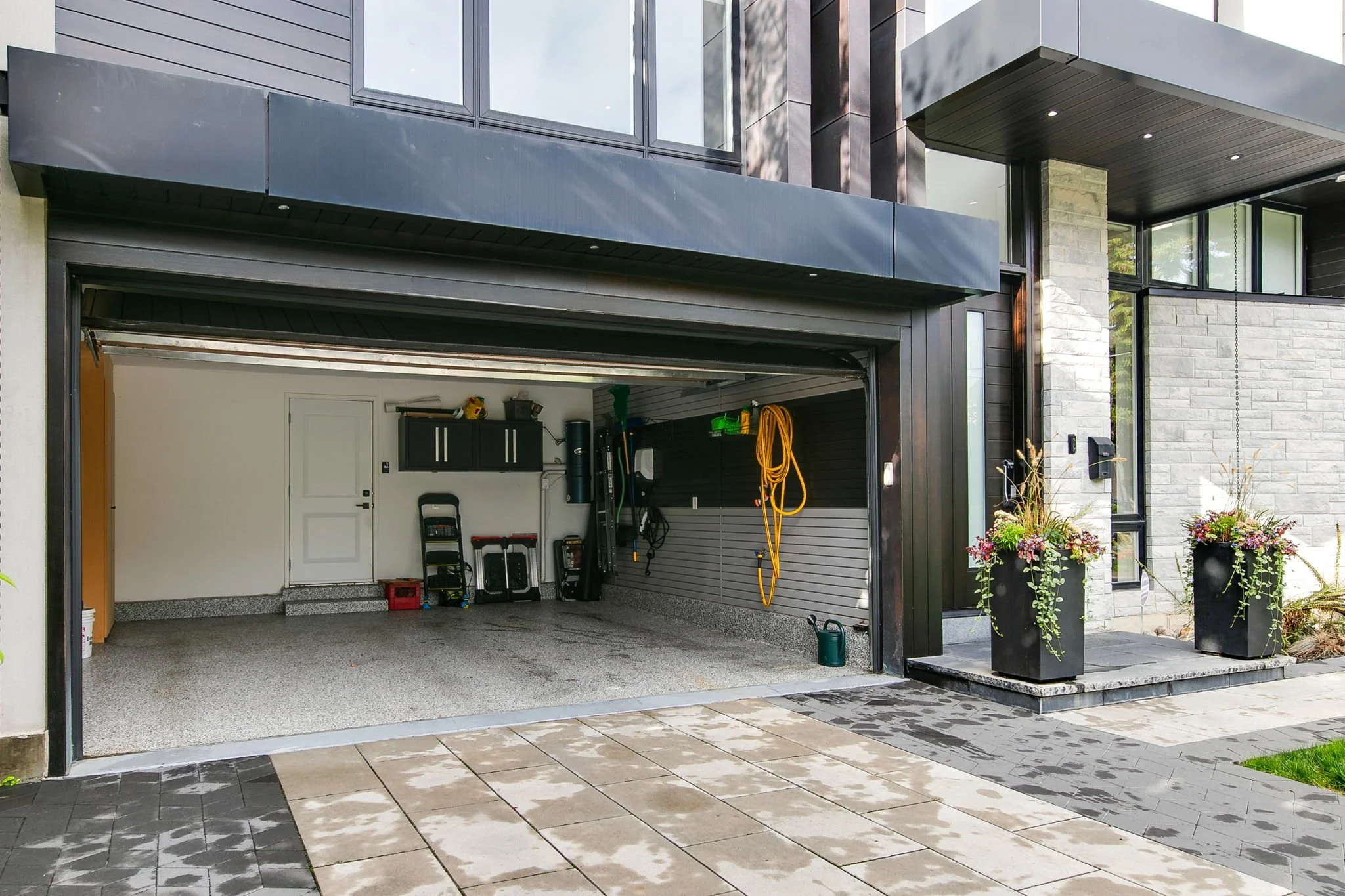 9-web-or-mls-1_016_Exterior Front.jpg