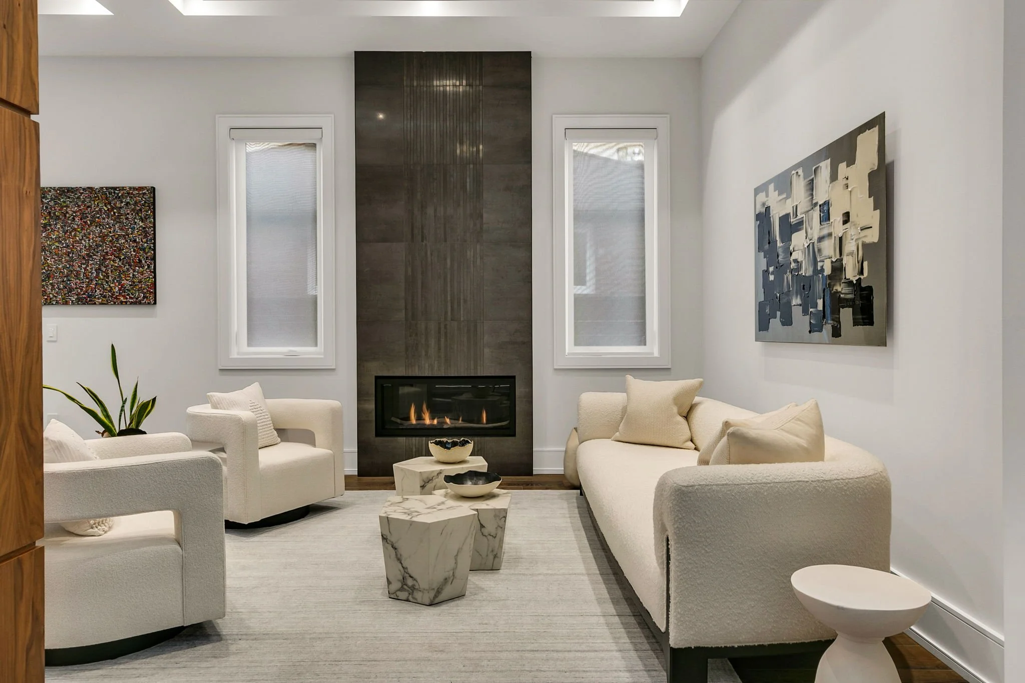 29-web-or-mls-8_002_Living Room.jpg