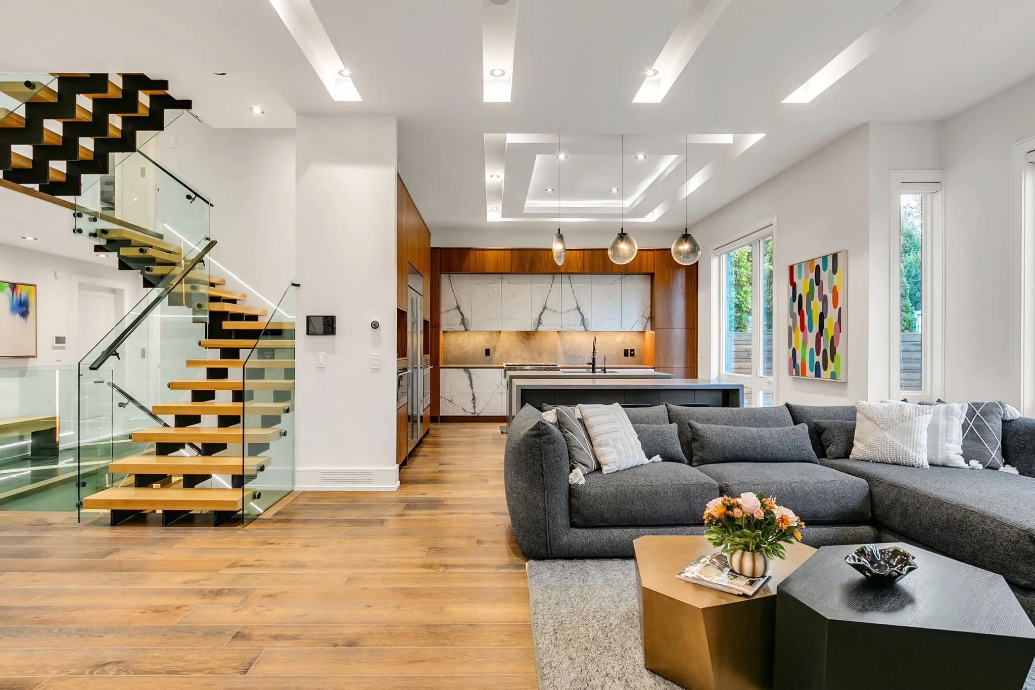 40-web-or-mls-9_003_Family Room.jpg