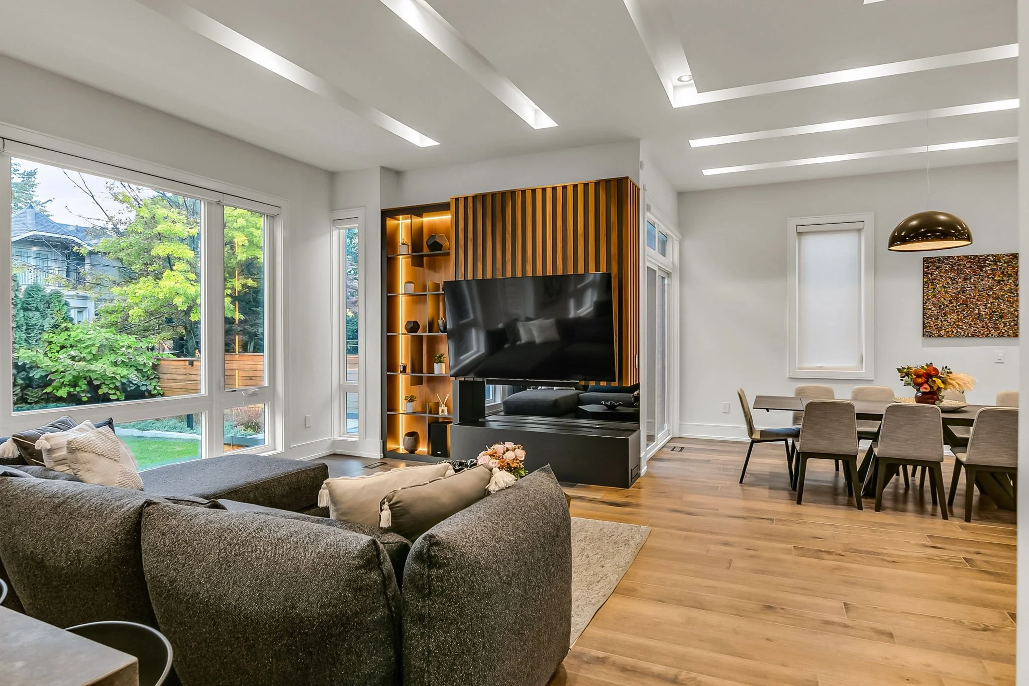 45-web-or-mls-9_008_Family Room.jpg