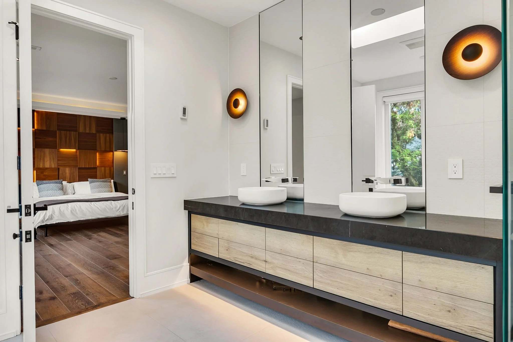 103-web-or-mls-27_002_Master Ensuite.jpg