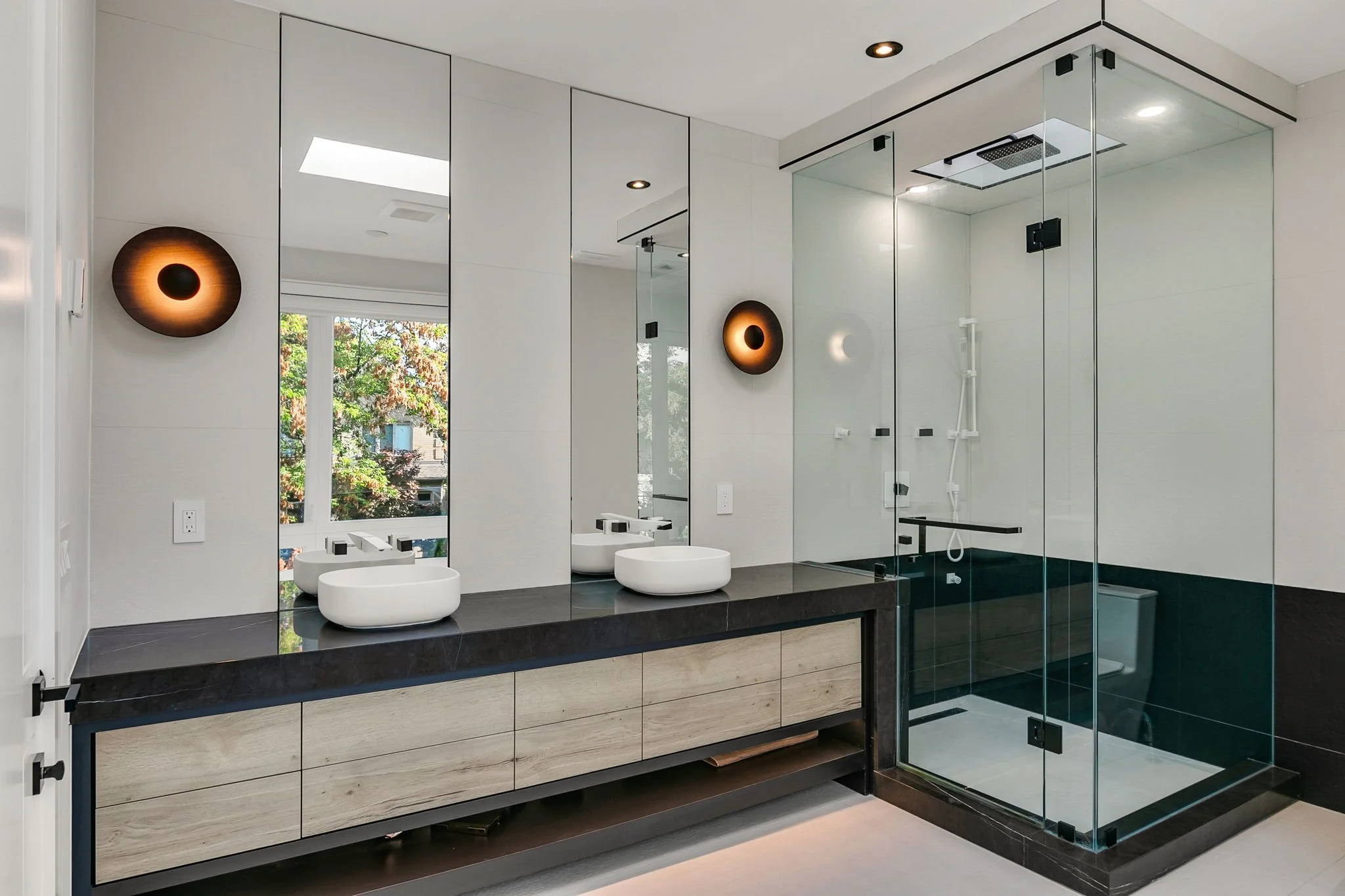 105-web-or-mls-27_004_Master Ensuite.jpg