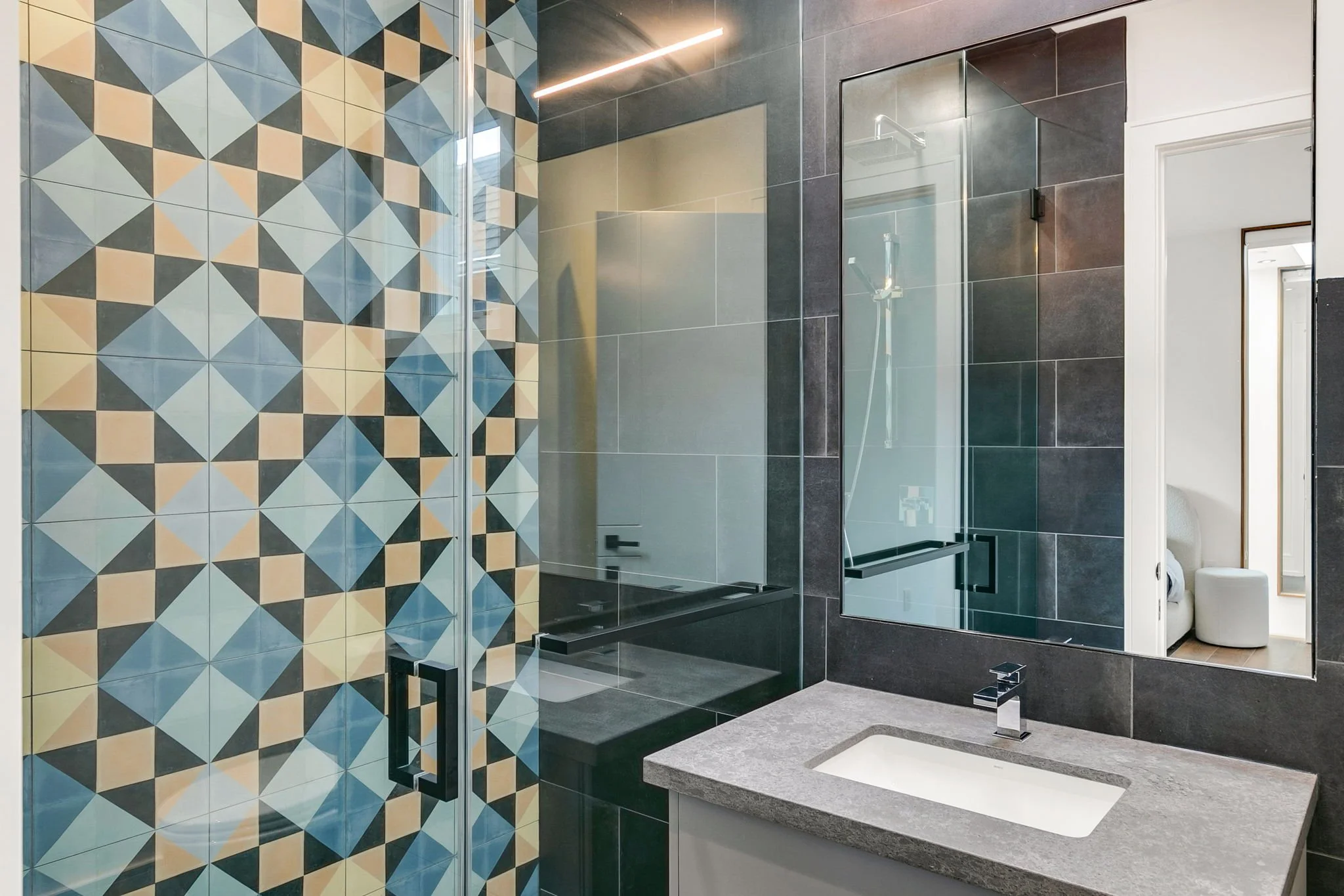 121-web-or-mls-29_001_Second Ensuite.jpg