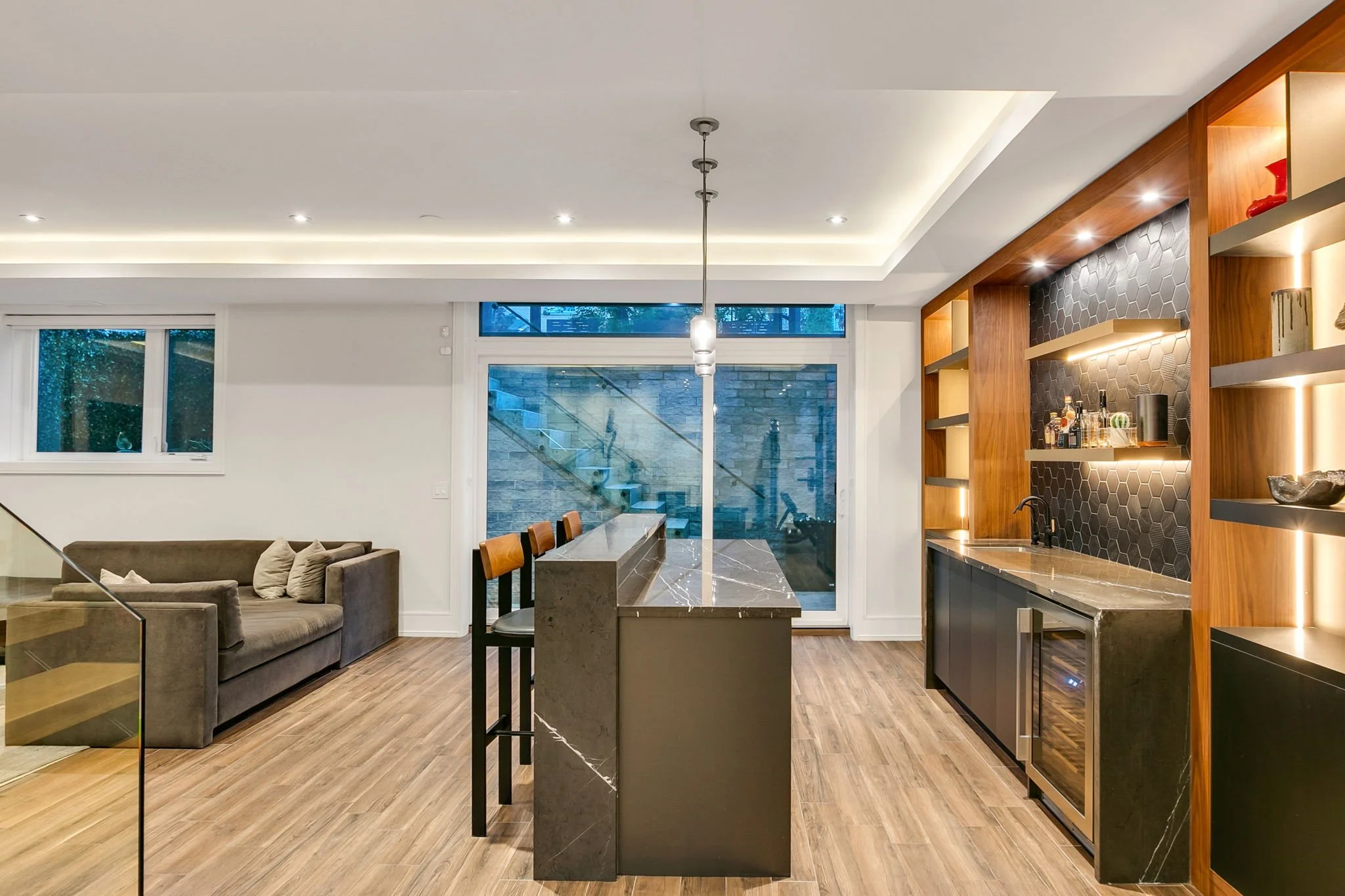 136-web-or-mls-60_007_Lower Level.jpg