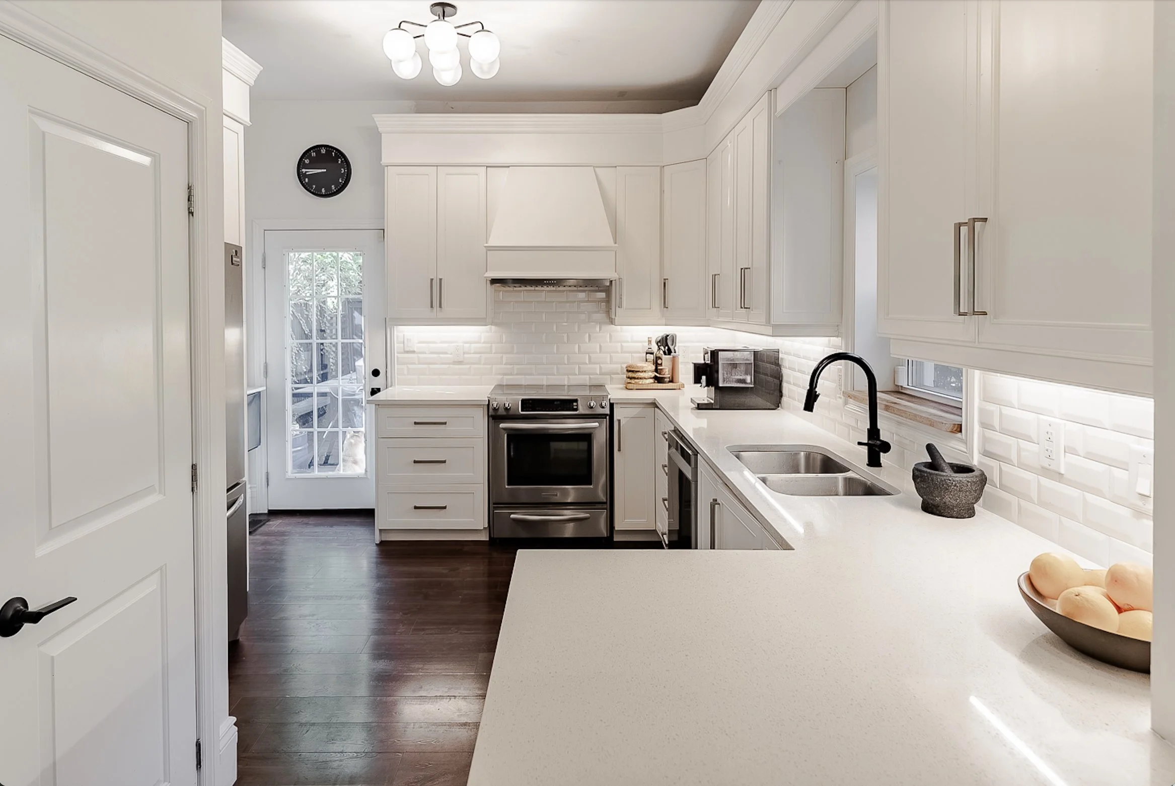kitchen1.jpg