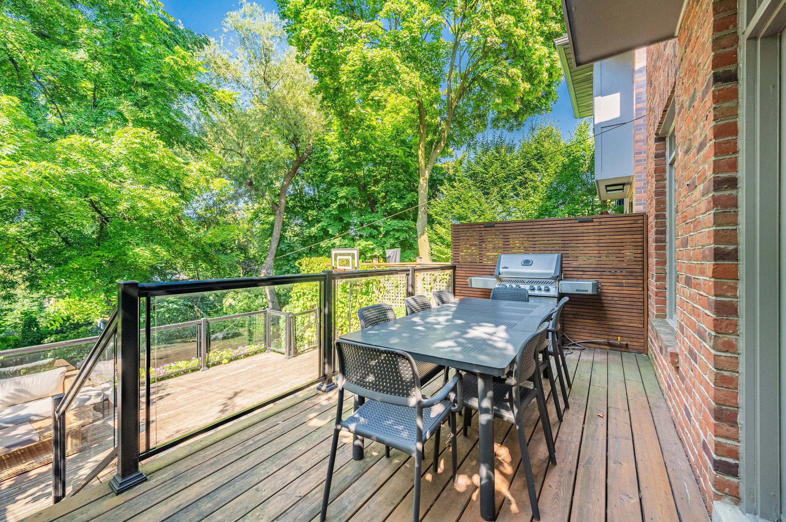 298 Erskine Ave-8.jpg