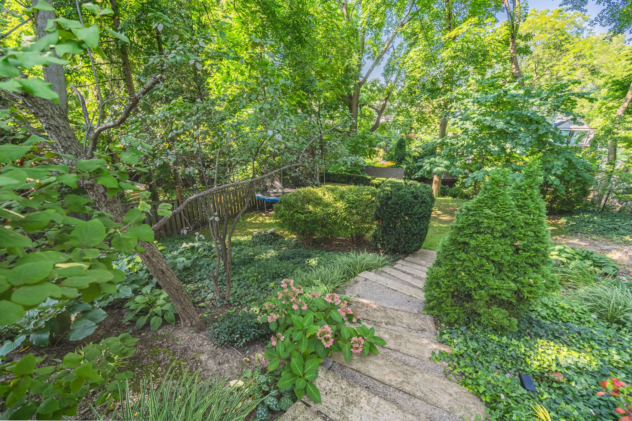 298 Erskine Ave-12.jpg