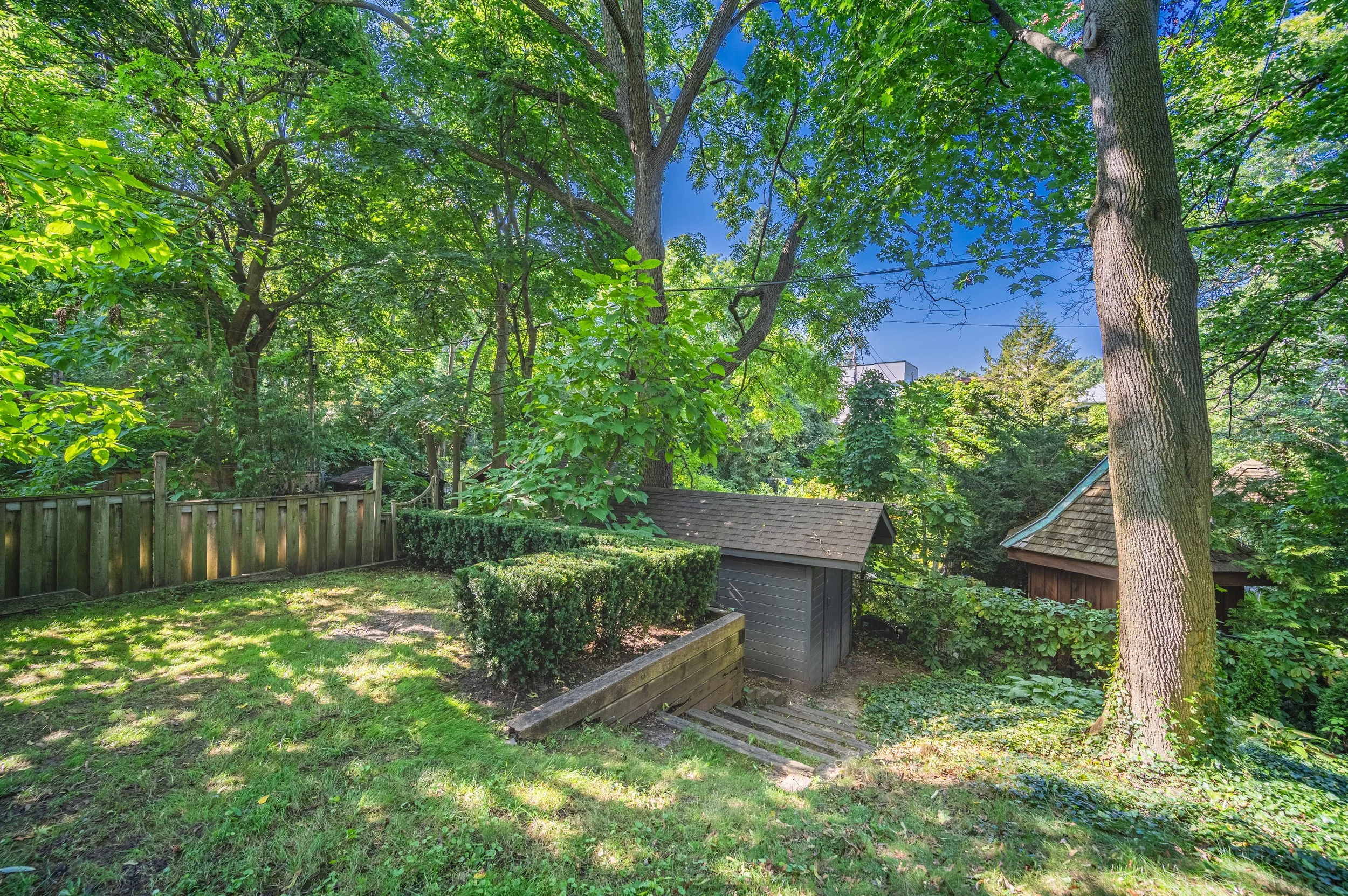 298 Erskine Ave-15.jpg