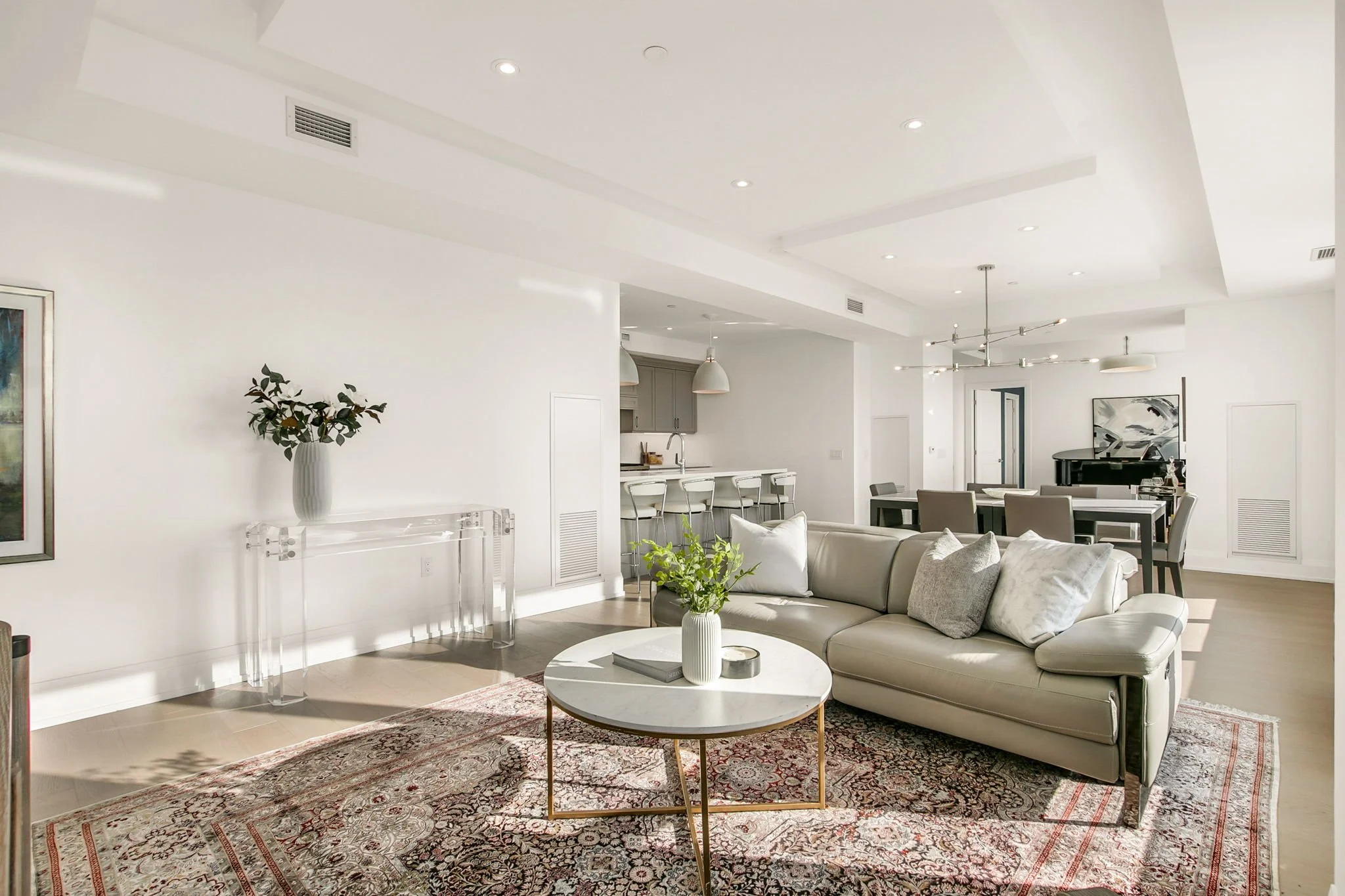 22-web-or-mls-8_008_Living Room.jpg