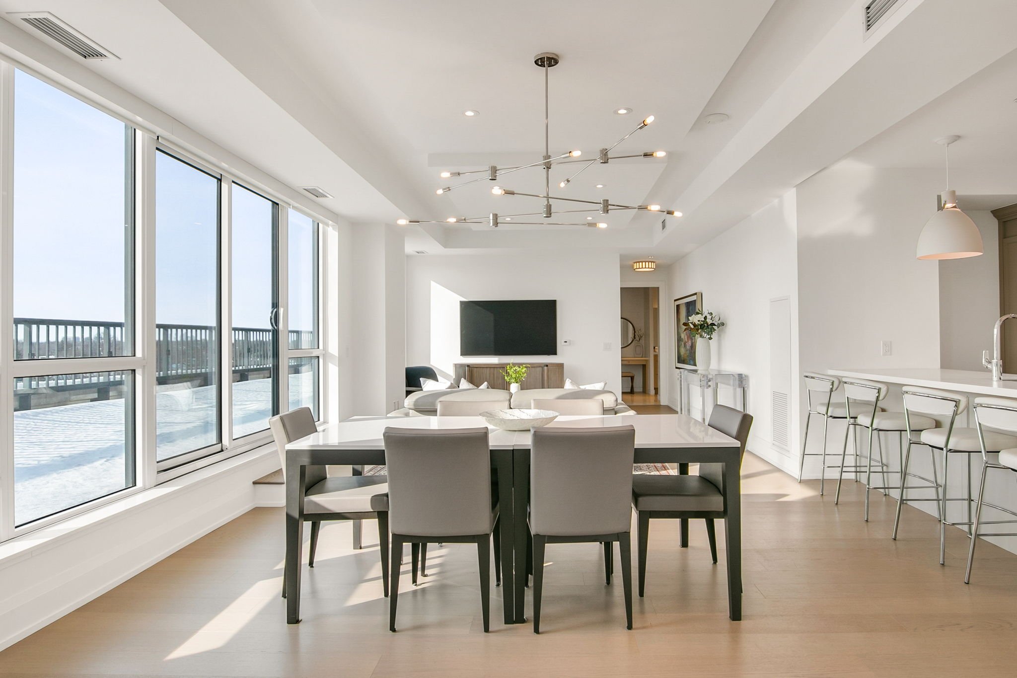 30-web-or-mls-12_005_Dining Room.jpg