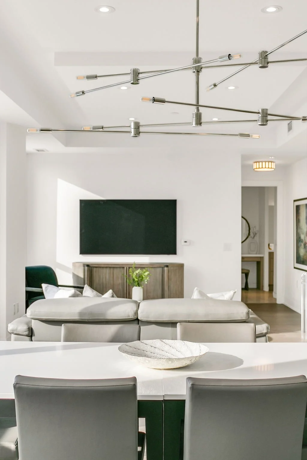 39-web-or-mls-12_018_Dining Room.jpg