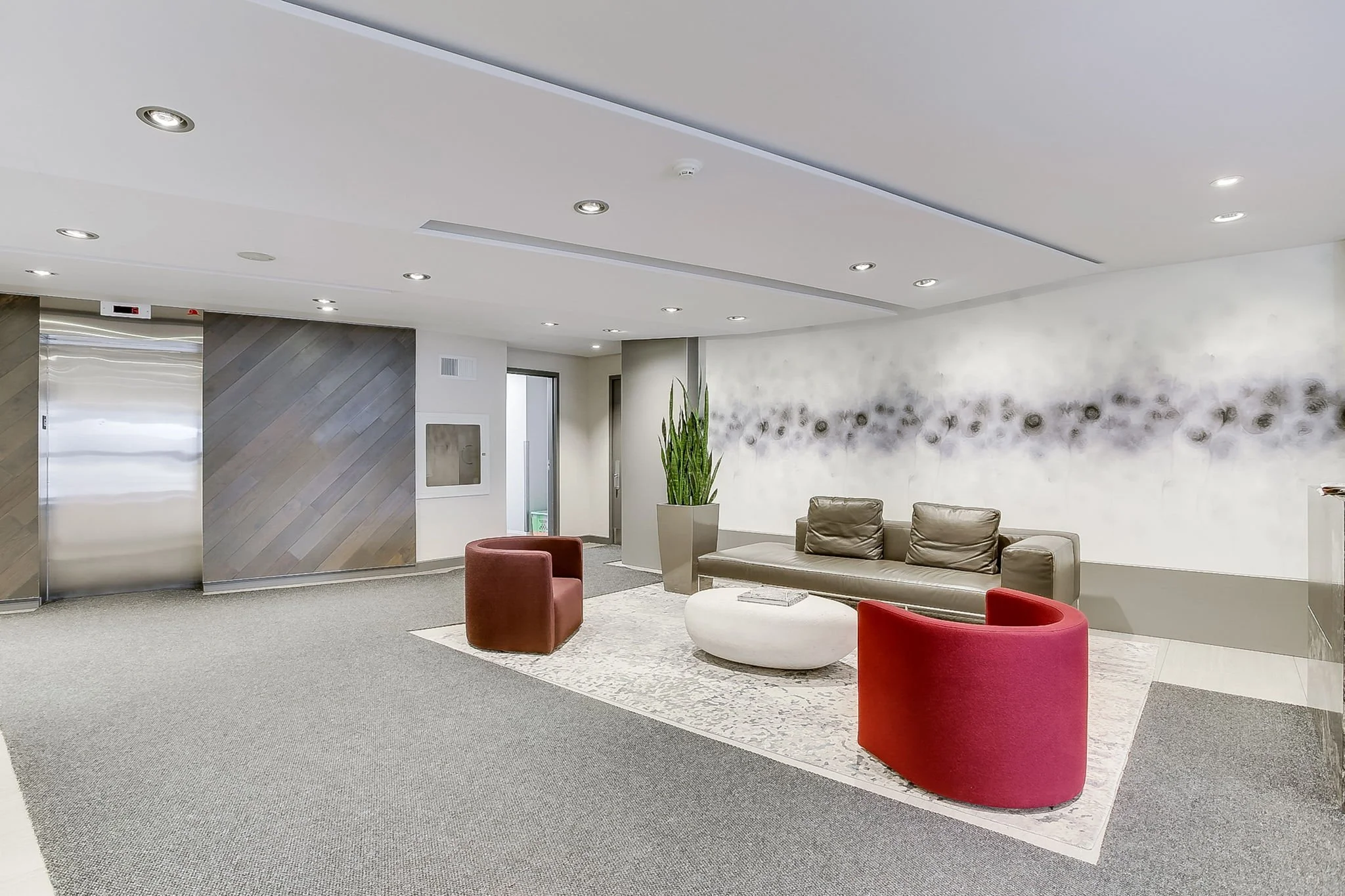 5-web-or-mls-4_002_Lobby.jpg
