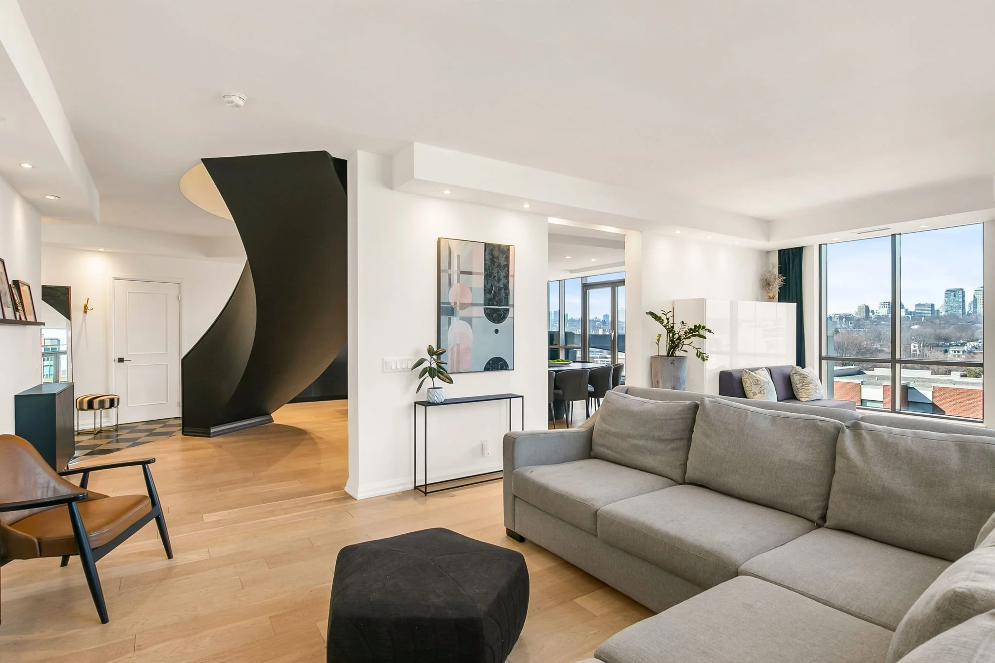 20-web-or-mls-8_015_Living Room.jpg