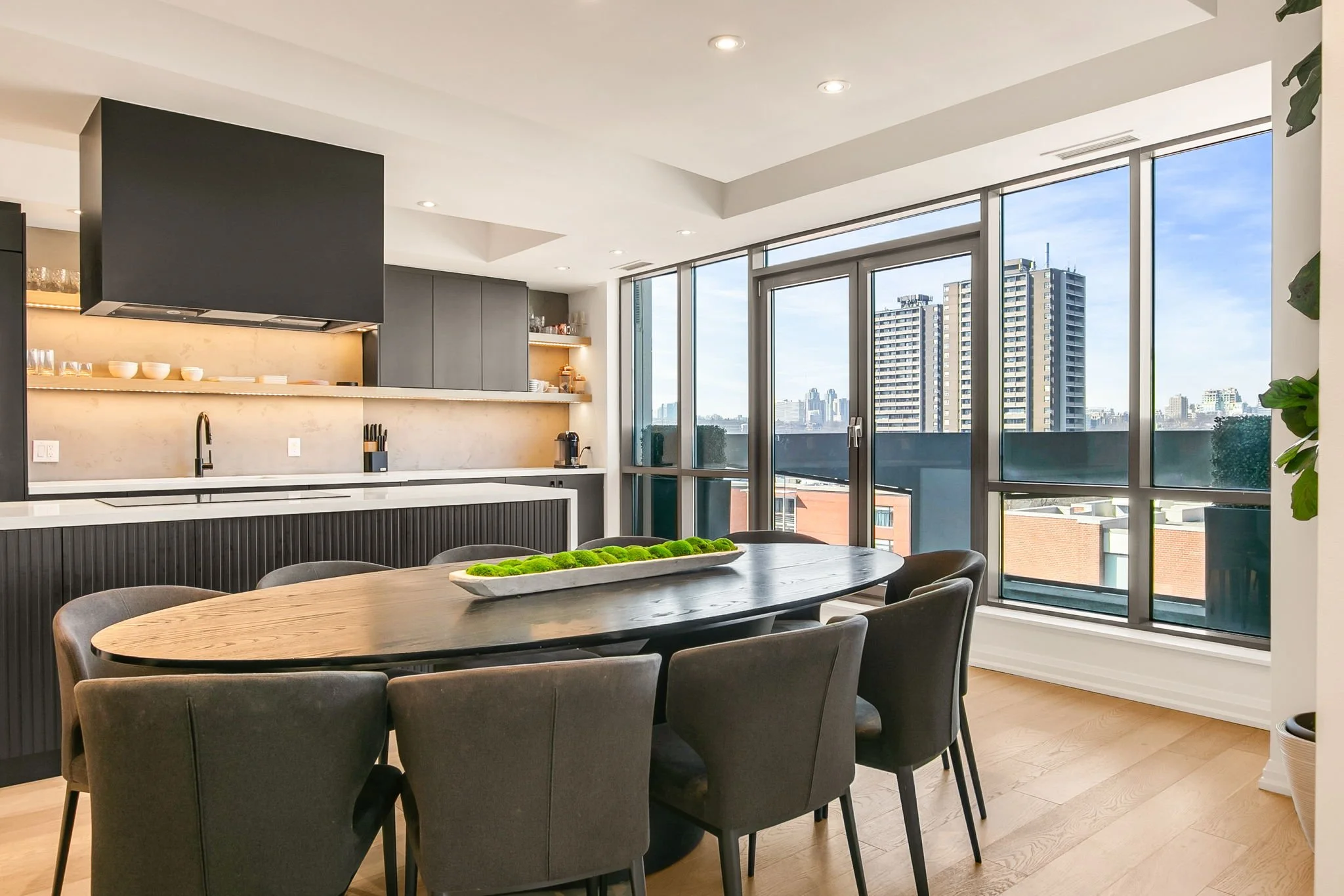 30-web-or-mls-12_013_Dining Room.jpg