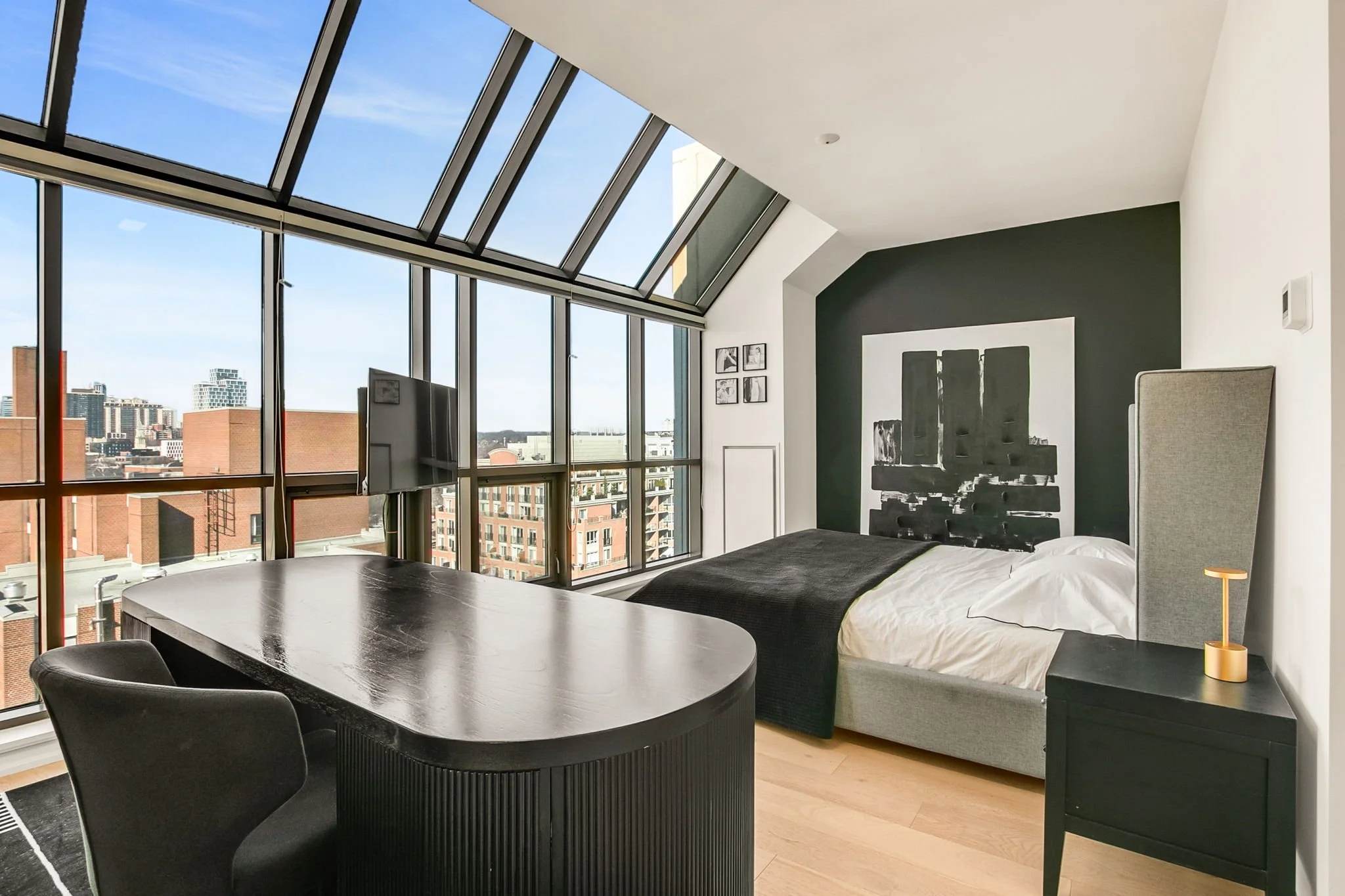 66-web-or-mls-26_002_Primary Bedroom.jpg