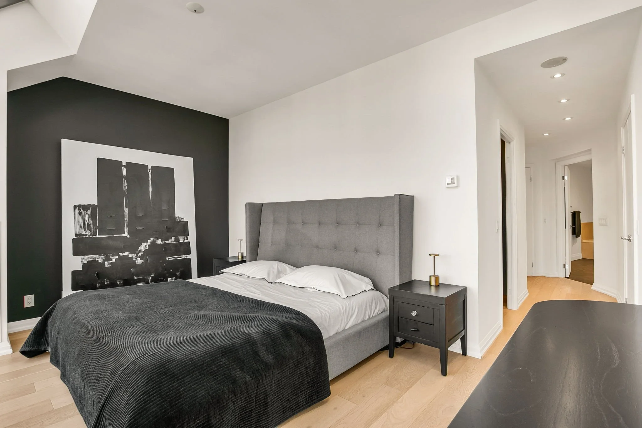 67-web-or-mls-26_003_Primary Bedroom.jpg