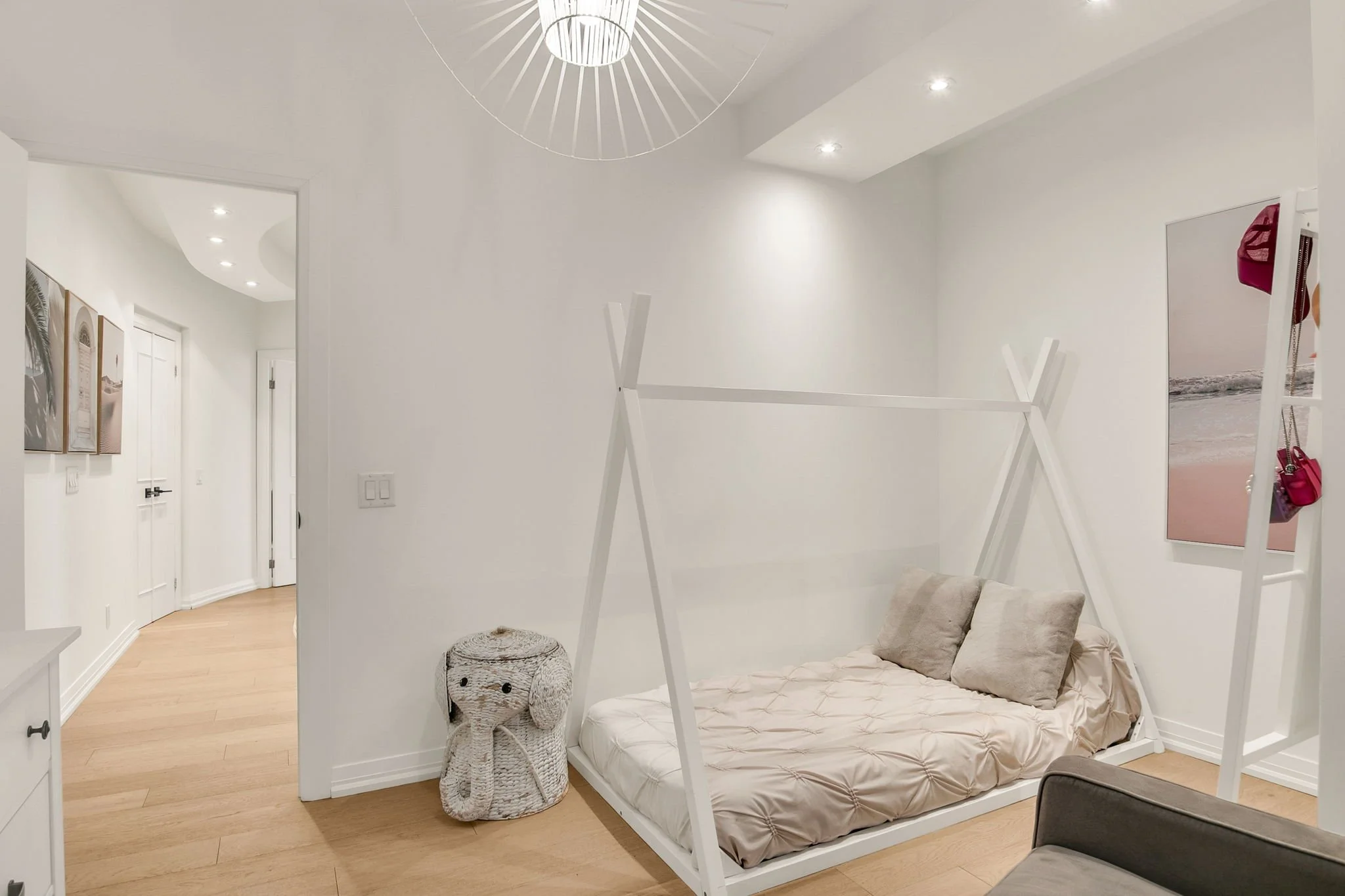 85-web-or-mls-31_002_Third Bedroom.jpg