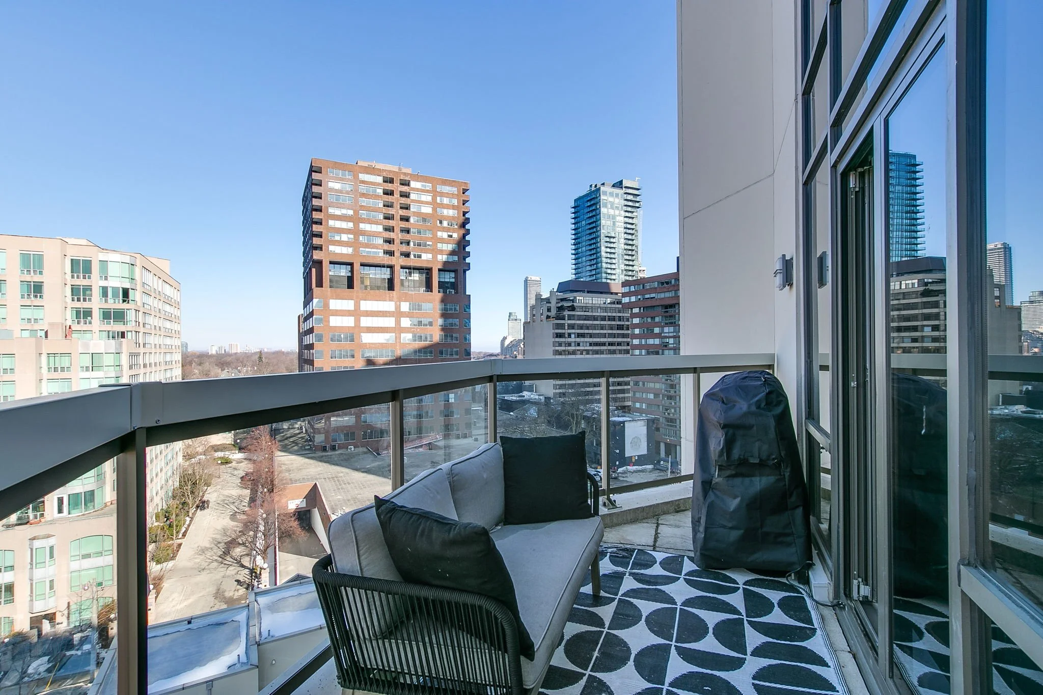 98-web-or-mls-85_001_Second Balcony.jpg