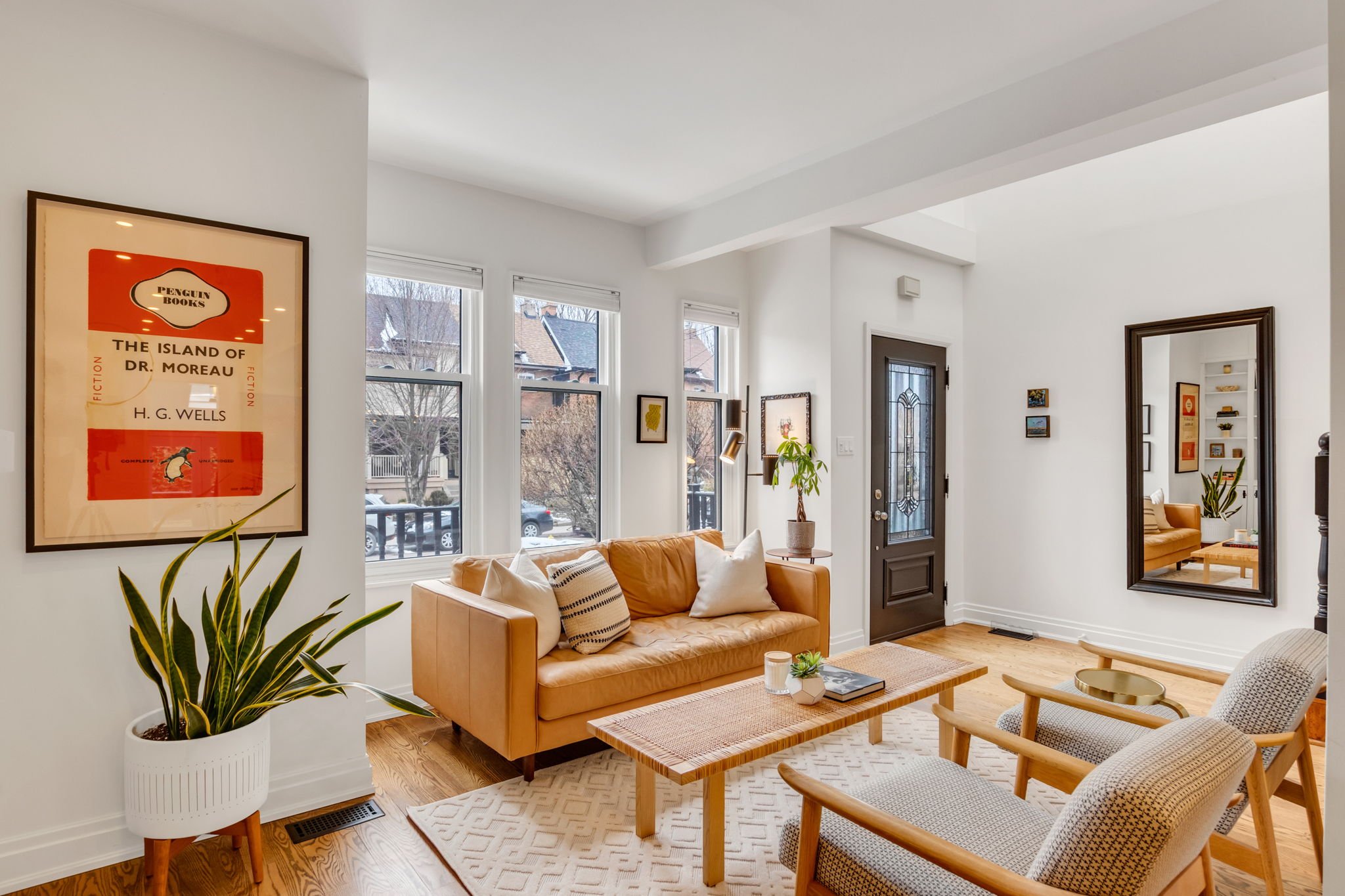 14-web-or-mls-8_003_Living Room.jpg