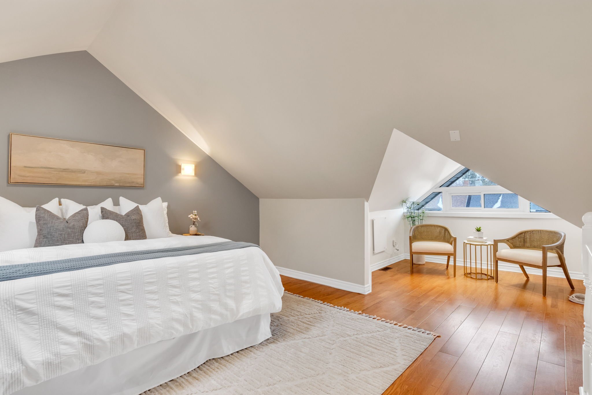 58-web-or-mls-26_008_Primary Bedroom.jpg