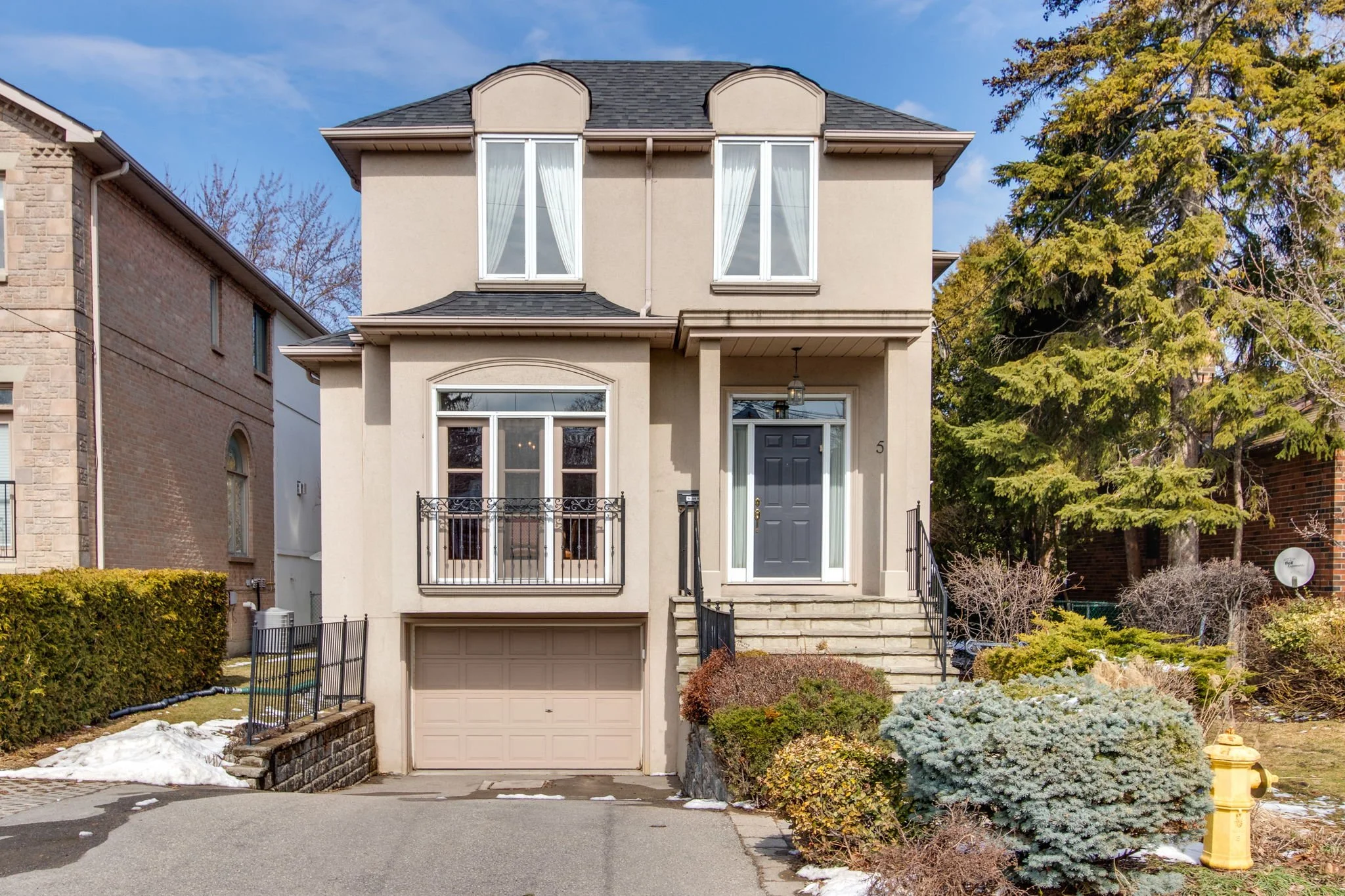 1-web-or-mls-1_001_Exterior Front.jpg