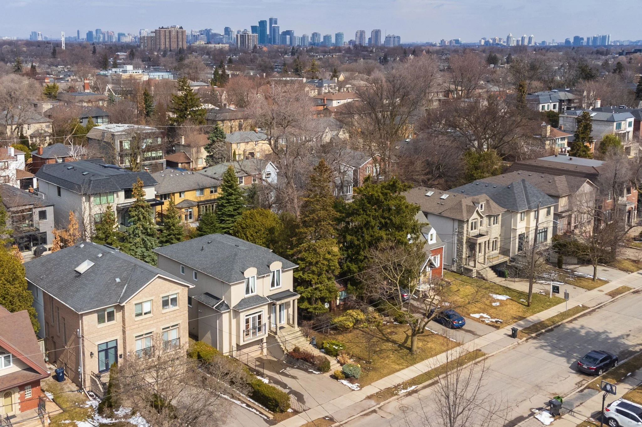 10-web-or-mls-1_023_Exterior Front.jpg