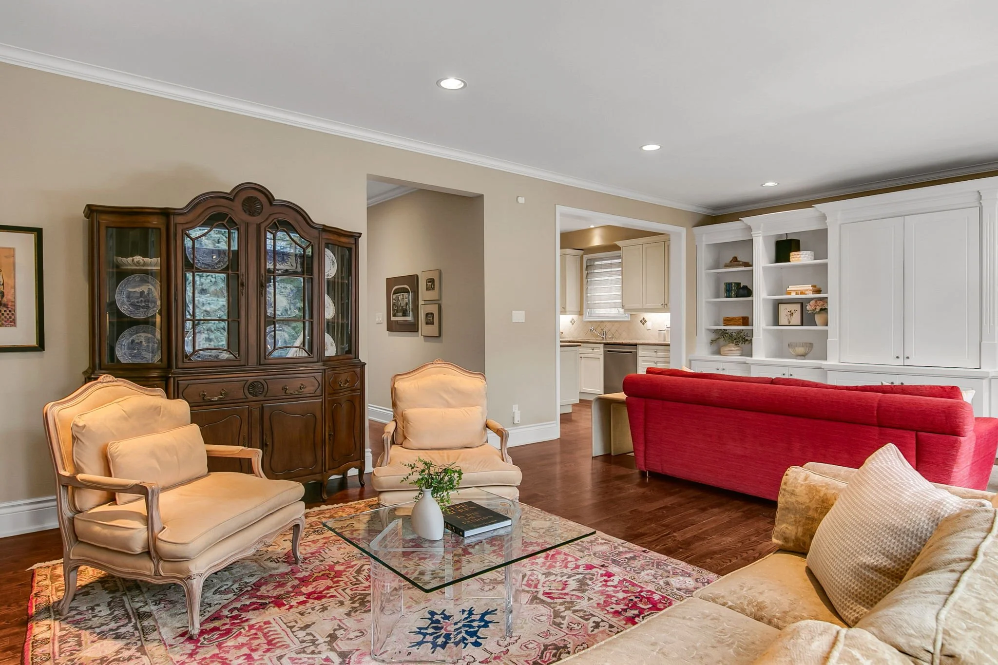 27-web-or-mls-8_010_Living Room.jpg