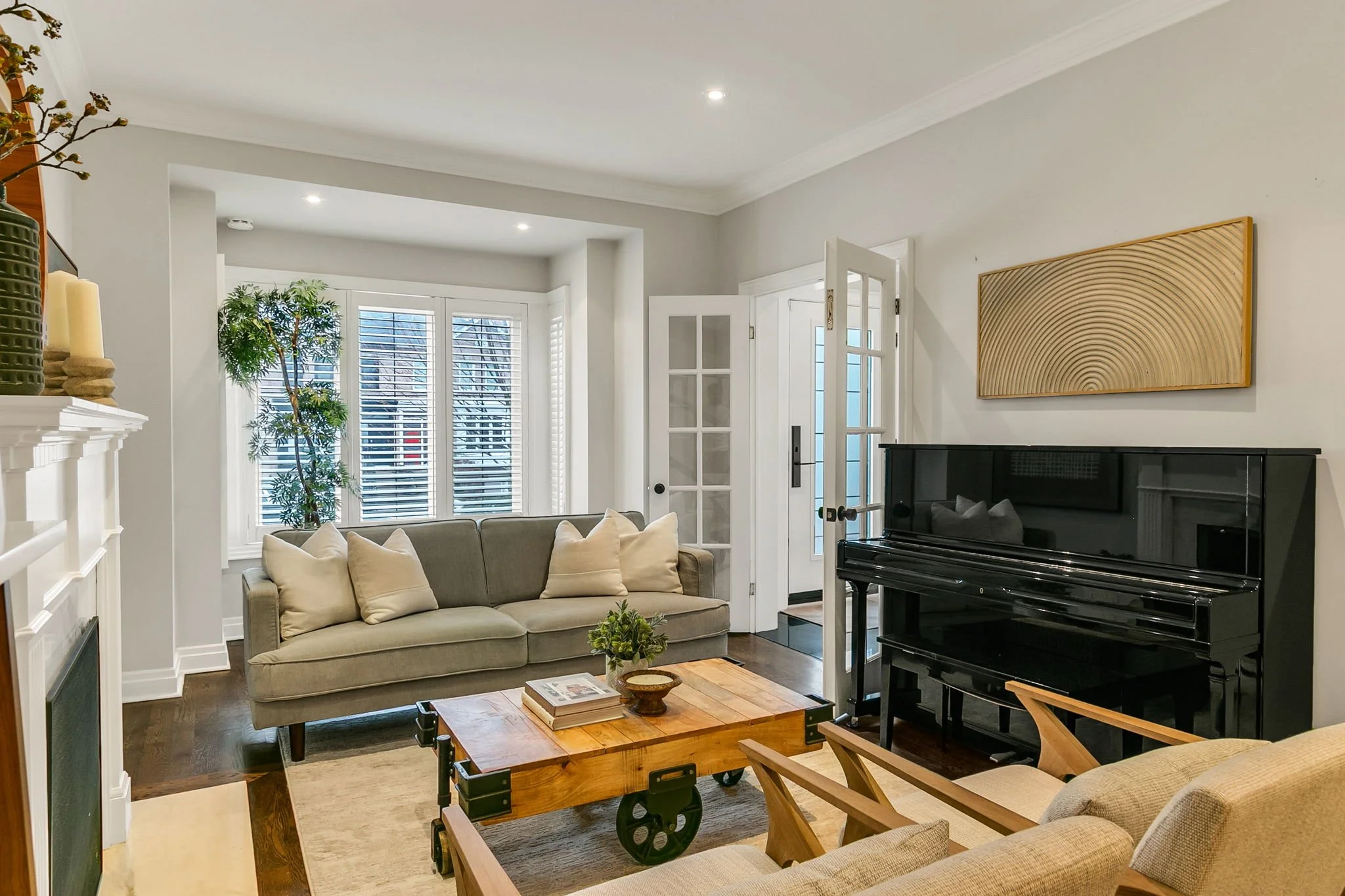 11-web-or-mls-8_003_Living Room.jpg