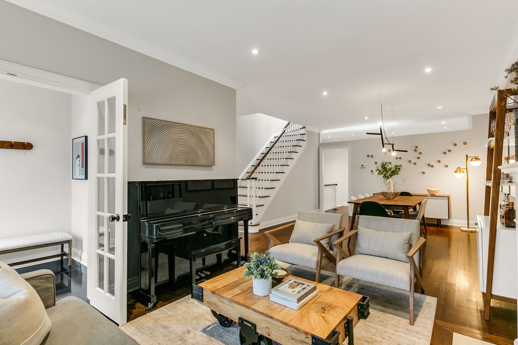 14-web-or-mls-8_006_Living Room.jpg