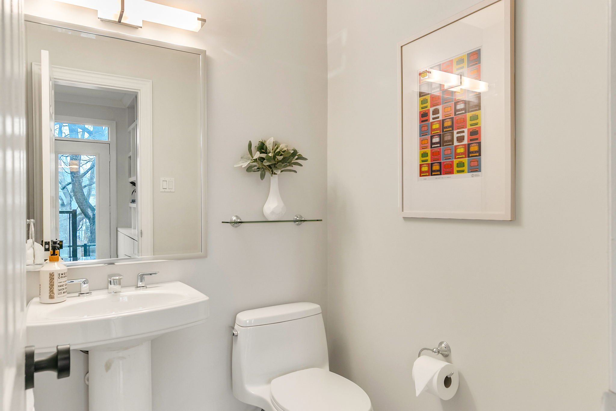 47-web-or-mls-20_001_Powder Room.jpg