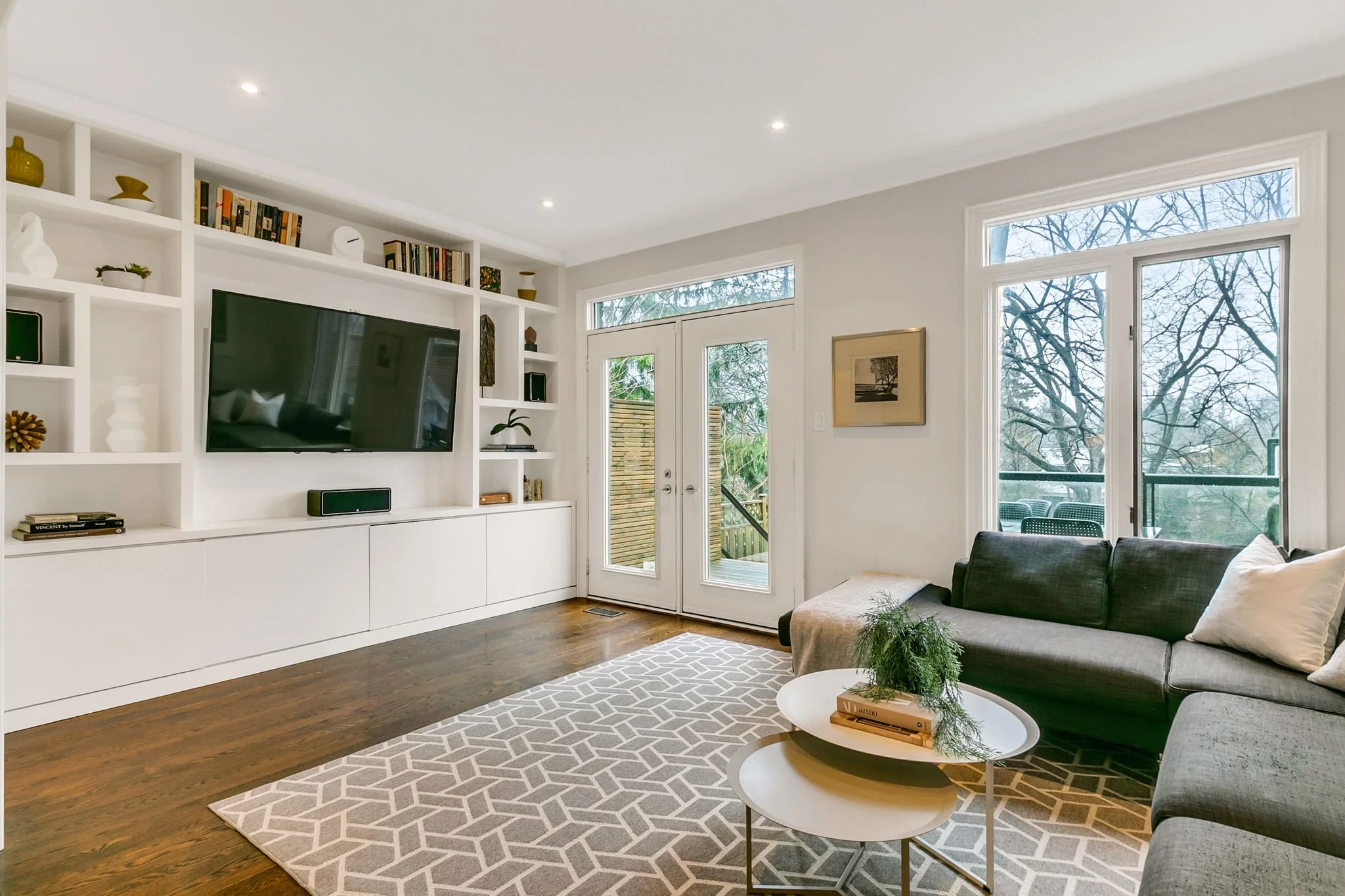 51-web-or-mls-9_006_Family Room.jpg