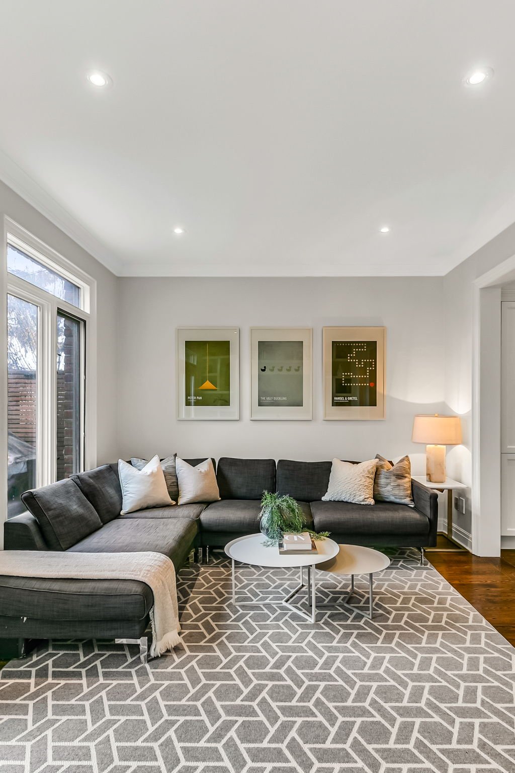 54-web-or-mls-9_016_Family Room.jpg