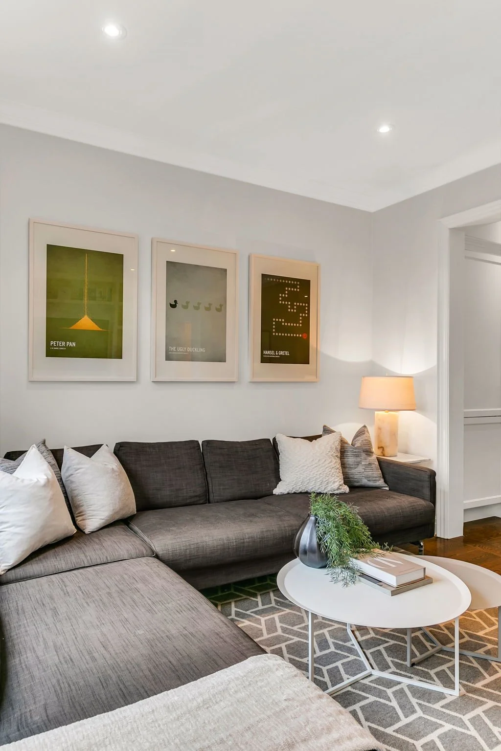 55-web-or-mls-9_017_Family Room.jpg