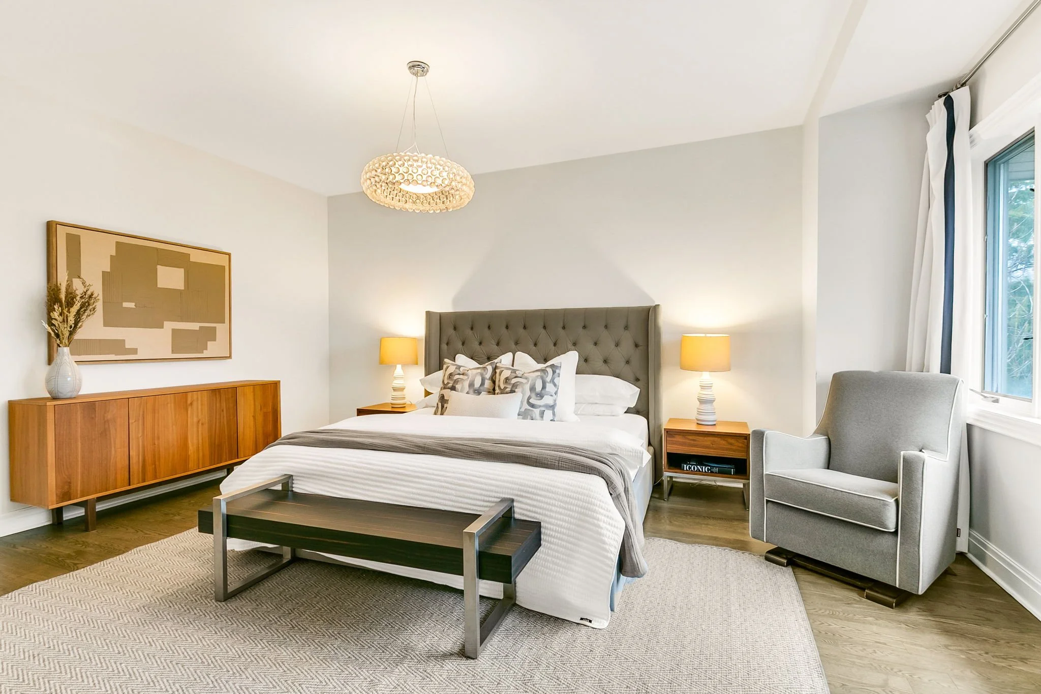 61-web-or-mls-26_004_Primary Bedroom.jpg